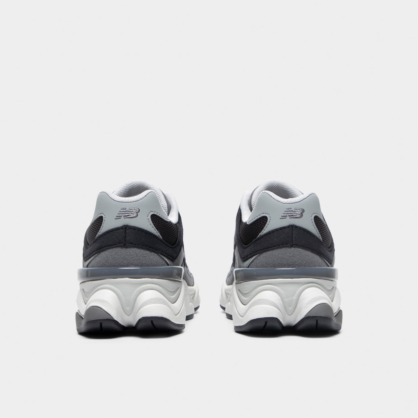 New Balance Juniors' 9060 Black / Slate Grey