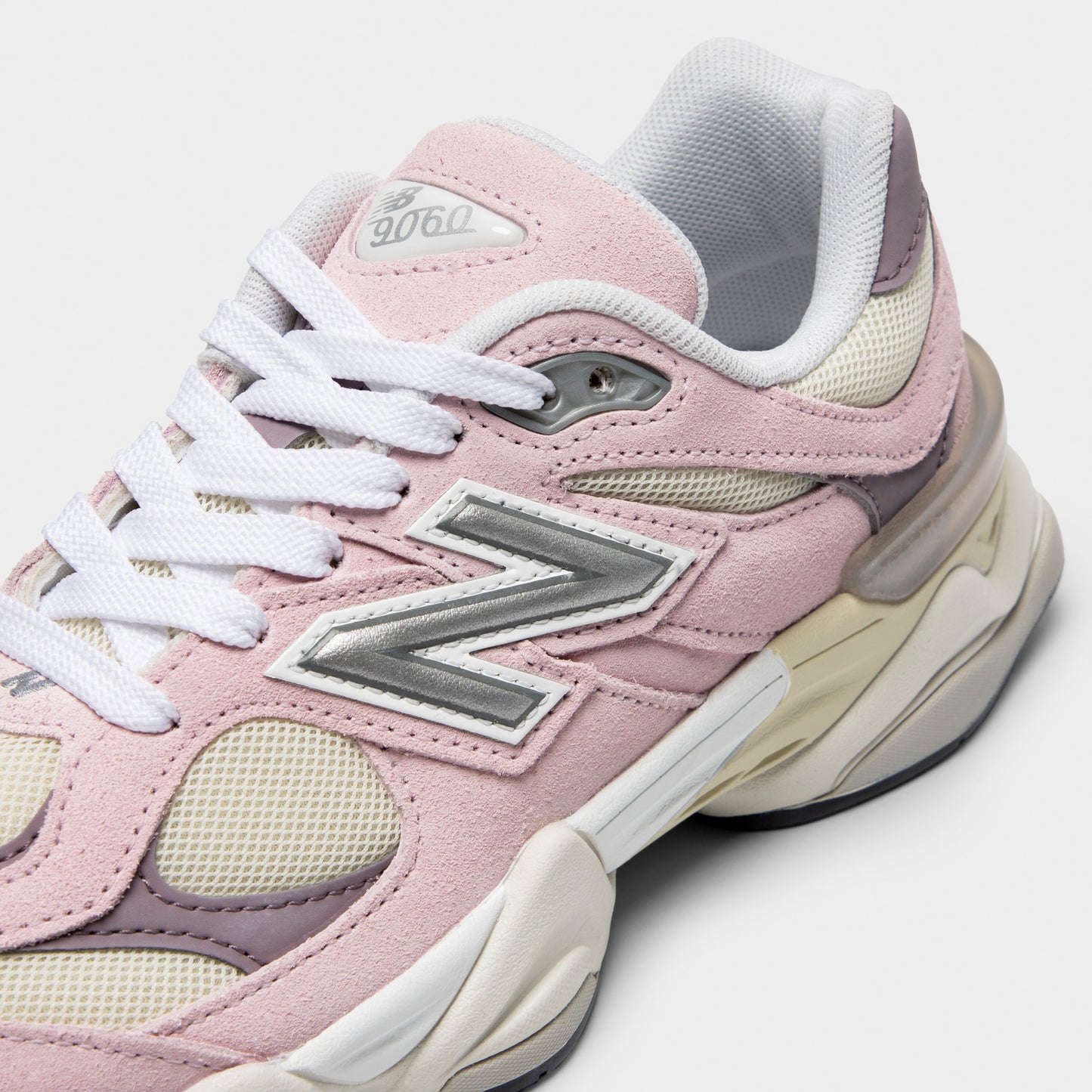 New Balance Juniors' 9060 Rose Sugar / Ice Wine