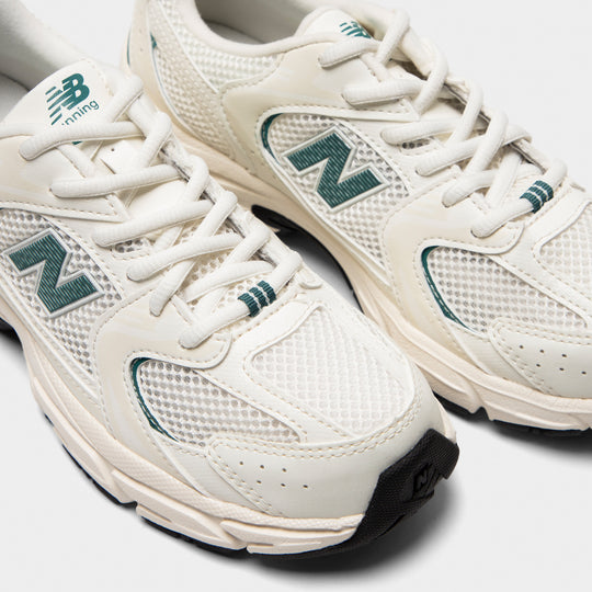 New Balance Juniors' 530 Sea Salt / New Spruce