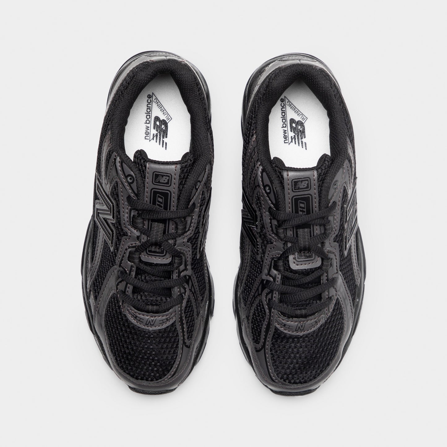 New Balance Juniors' 740 Black Cement / Black