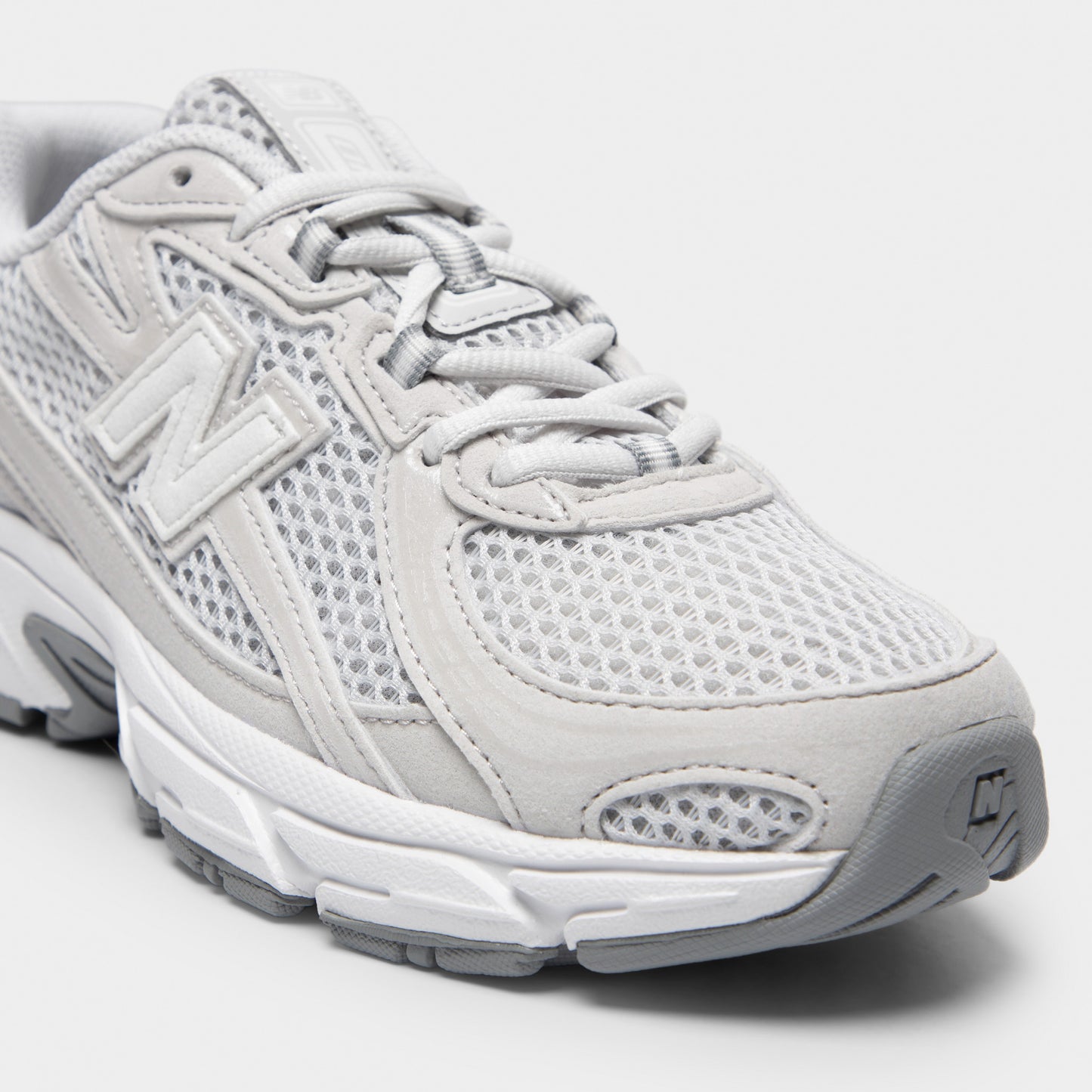 New Balance Juniors' 740 Grey Matter / White