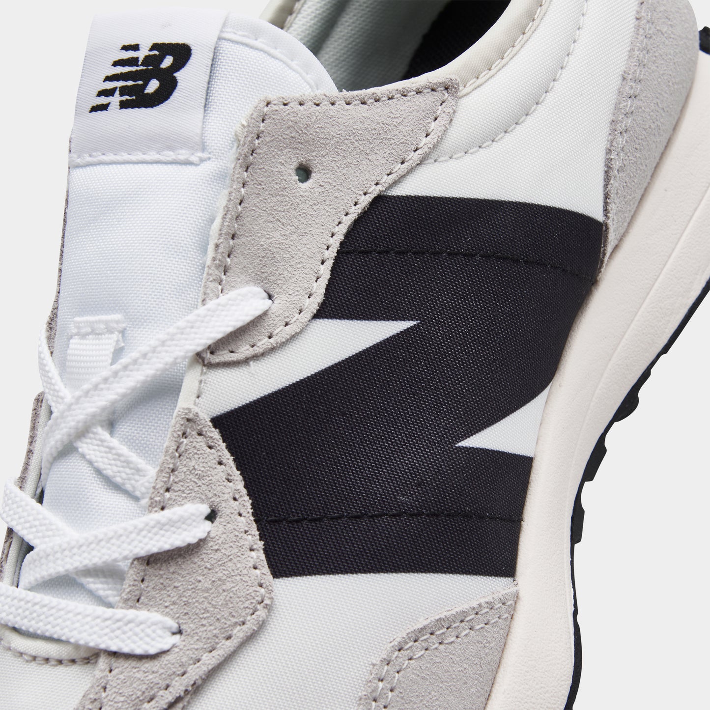 New Balance Juniors' GS327FE Silver Birch / Black