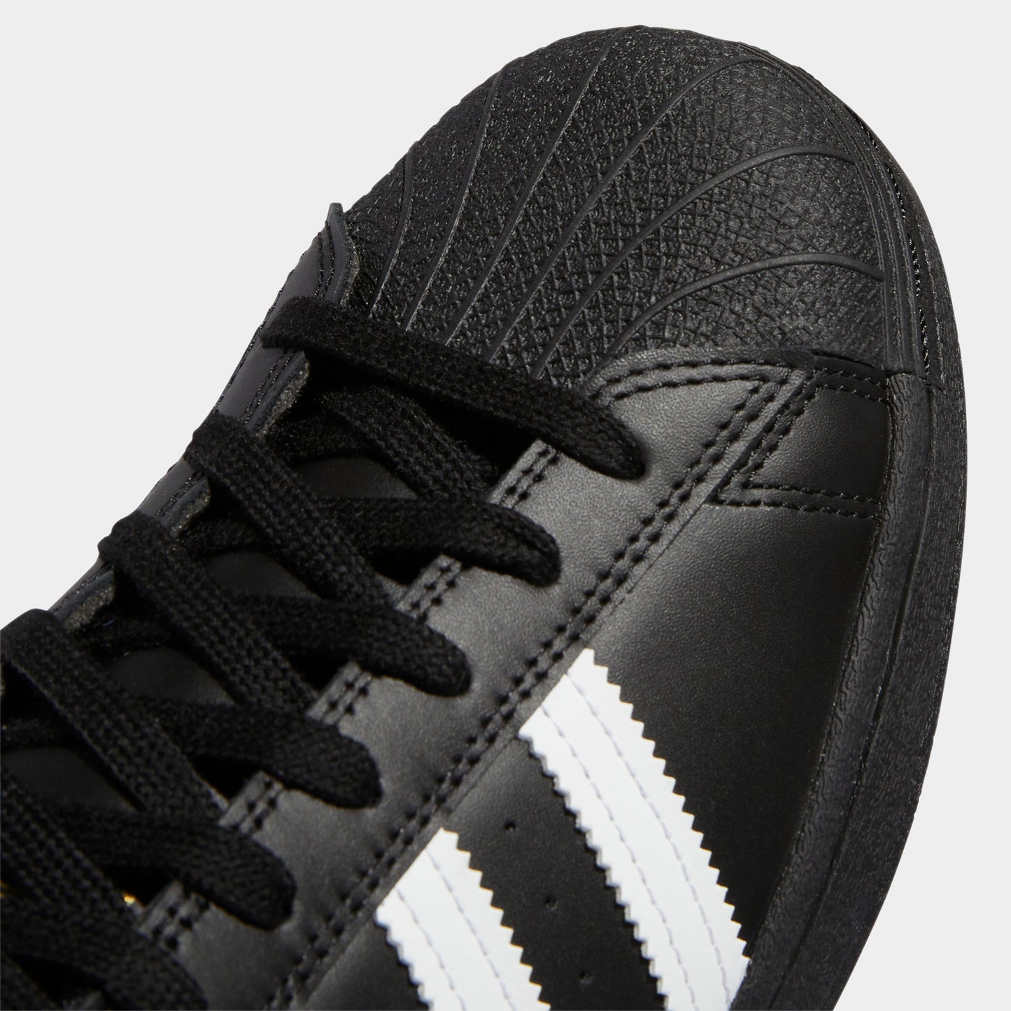 adidas Superstar ADV Core Black / Cloud White-Cloud White