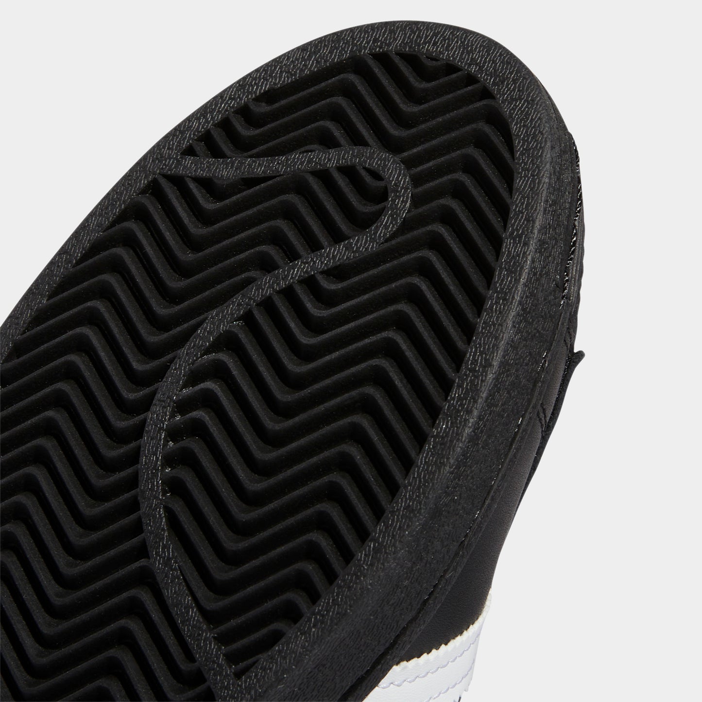 adidas Superstar ADV Core Black / Cloud White-Cloud White