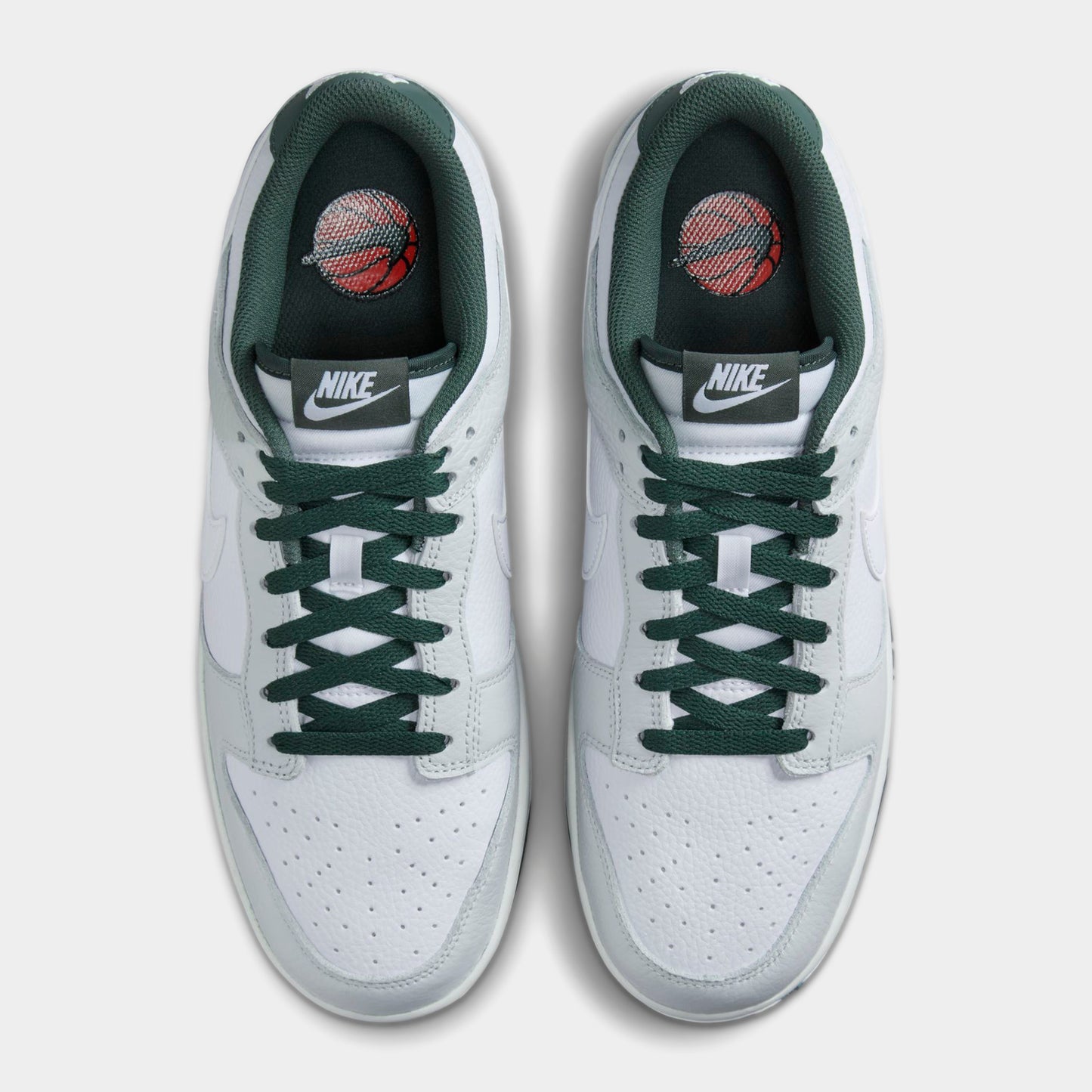 Nike Dunk Low Retro SE Photon Dust / White - Vintage Green