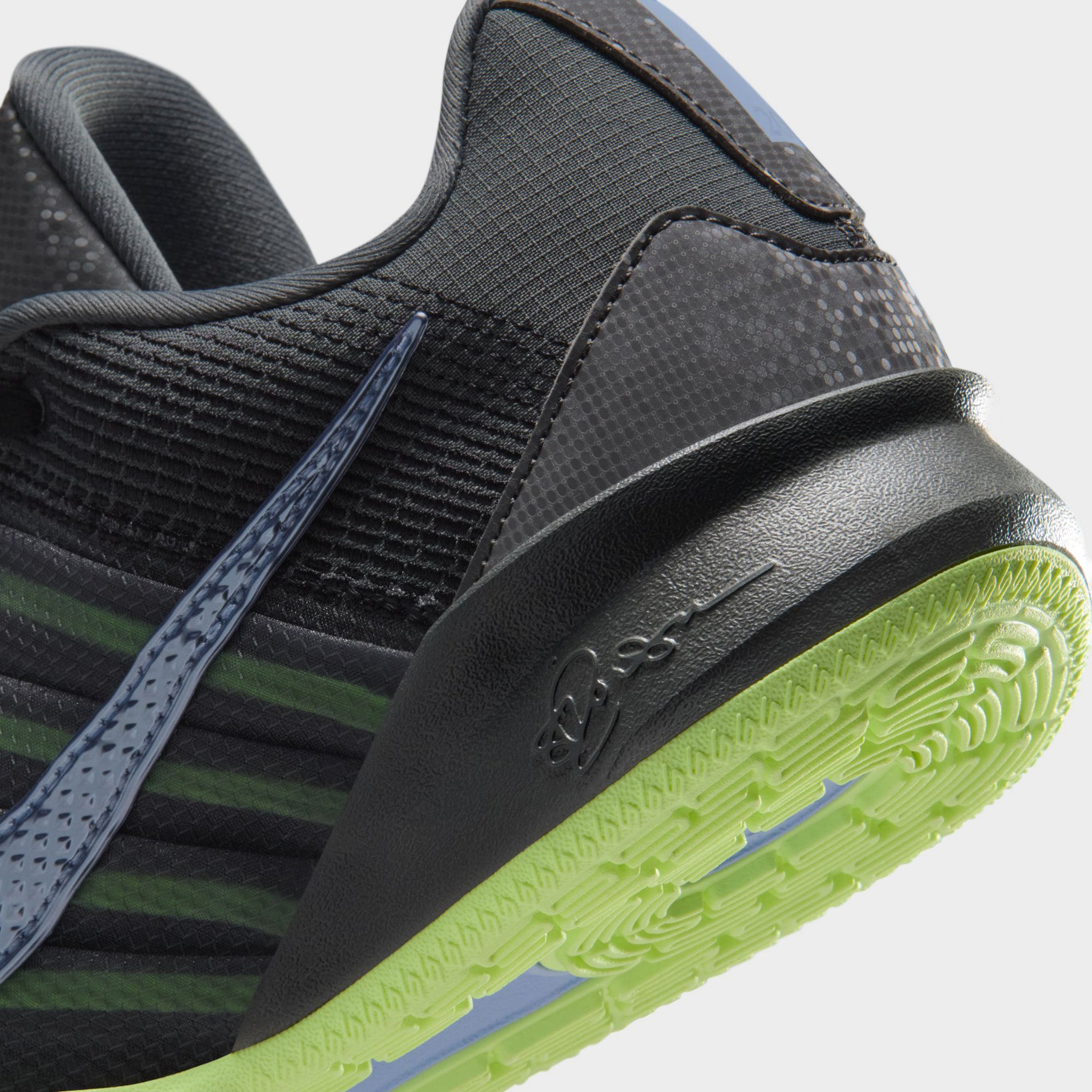 Nike Sabrina 3 Iron Grey / Aluminum – JD Sports