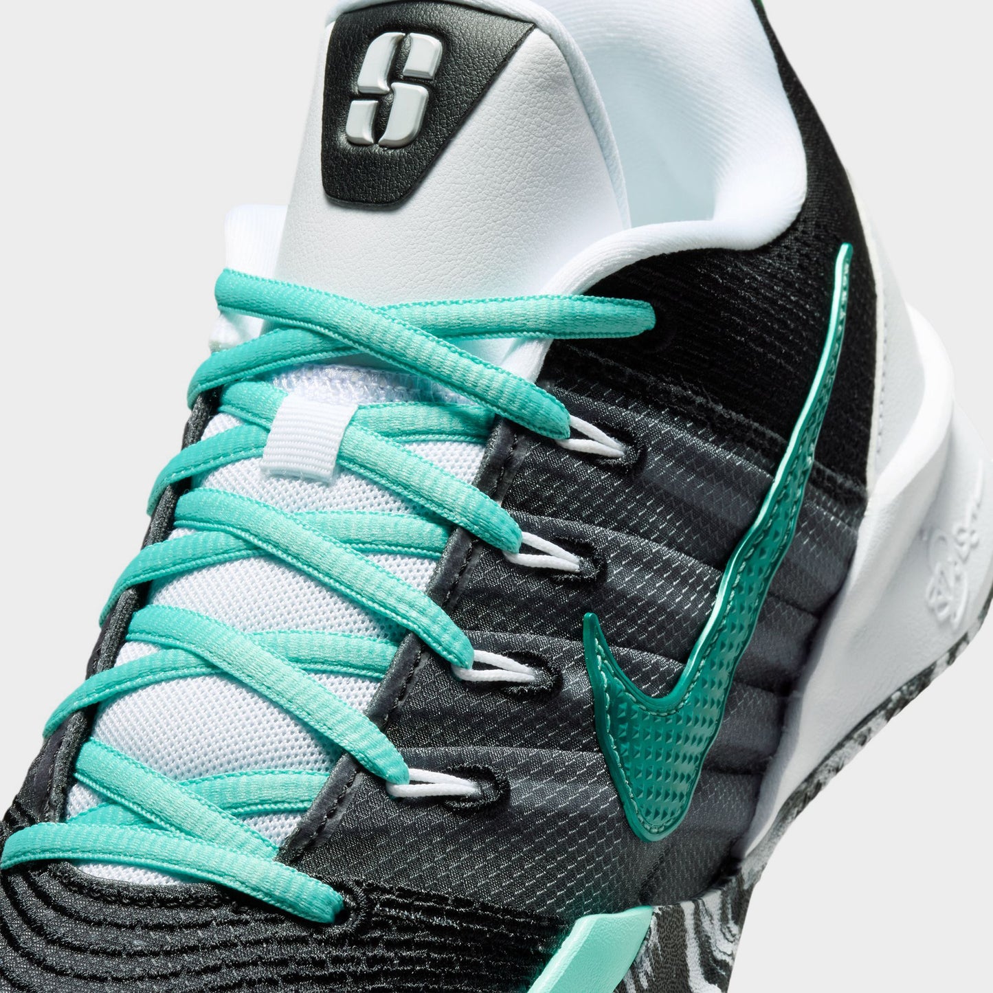 Nike Sabrina 3 Menthe / Noir - Blanc
