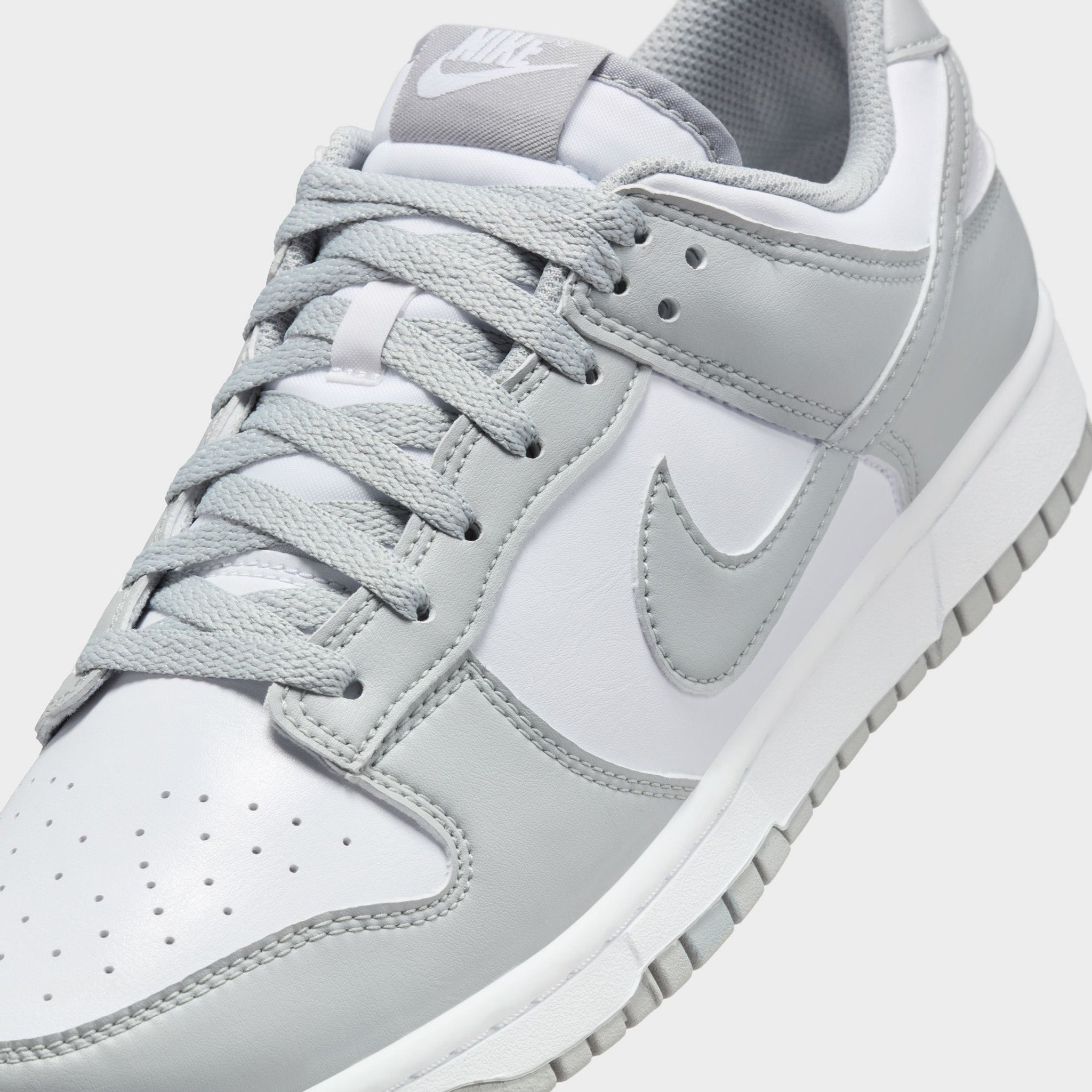 靴 Nike Dunk Low White Light Smoke Grey Nike Dunk Low Retro Men's Shoes. Nike CA