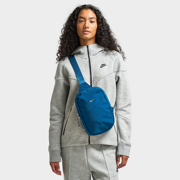 エアーぽっず Nike Aura Crossbody Bag (2L) Blue Force / Blue Force – JD Sports