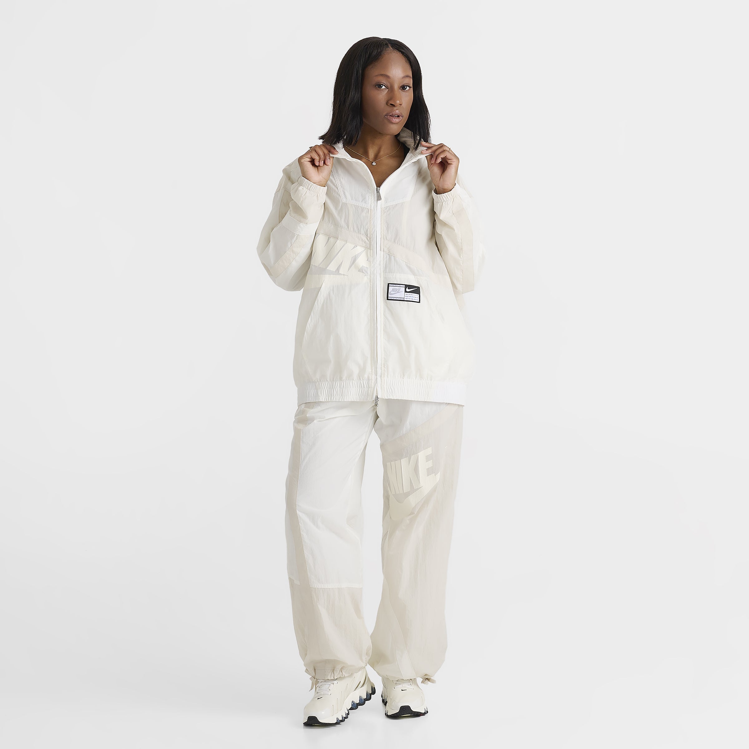 Nike Sportswear Women's Oversized Woven Jacket Sail / Light