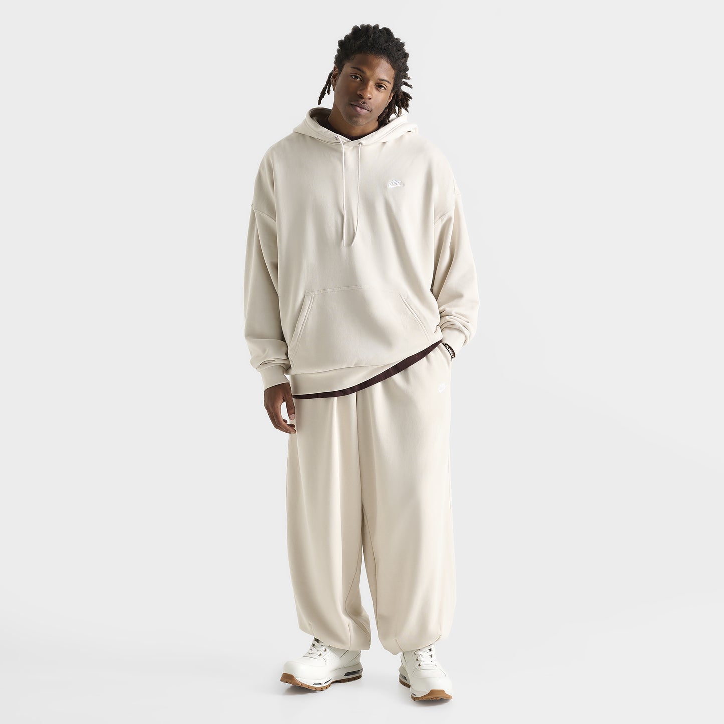 Nike Club Fleece Oversized Pantalon en tissu éponge Lt Orewood Brn / Lt Orewood Brn - Blanc