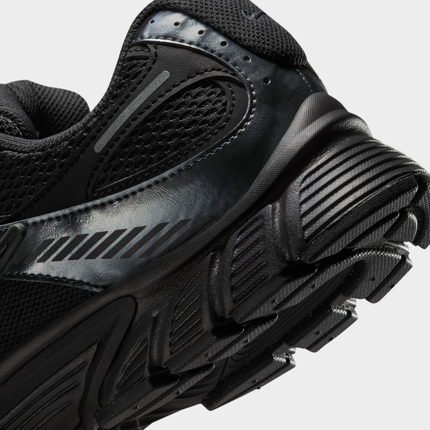 Nike V5 RNR Black / Black - Anthracite