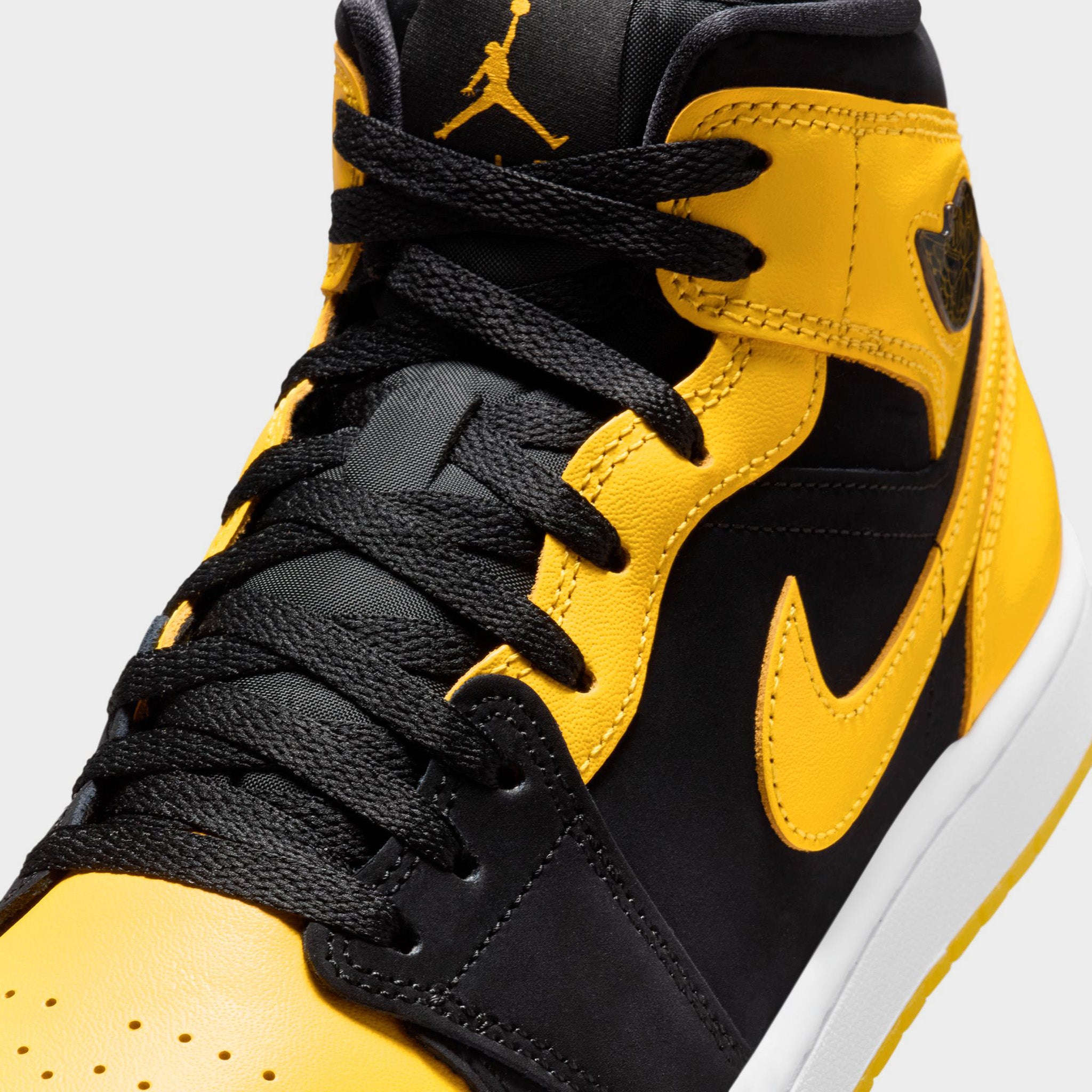 Jordan 1 Mid Black / Varsity Maize - White – JD Sports