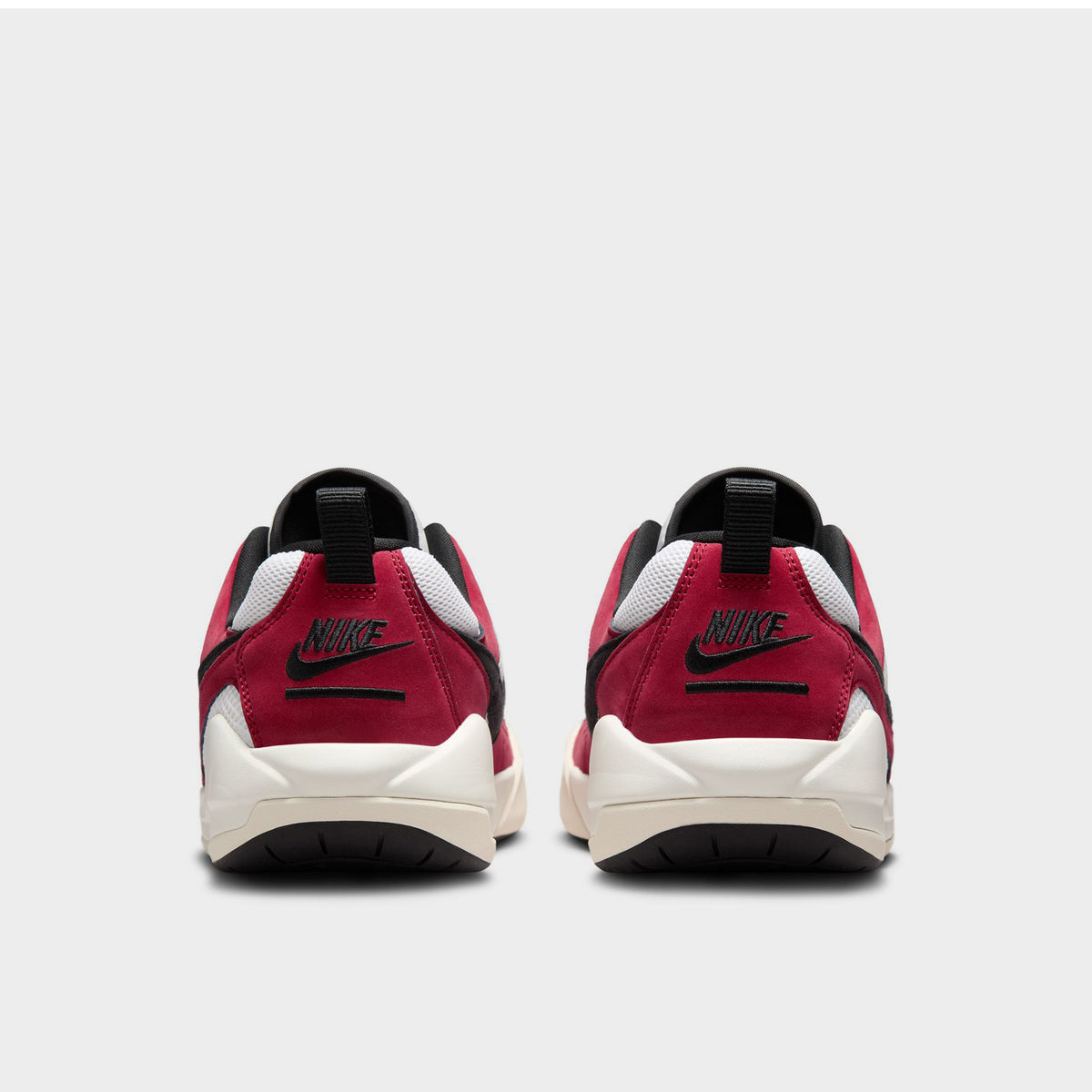 Jordan CMFT Era Blanc / Noir - Rouge Varsity