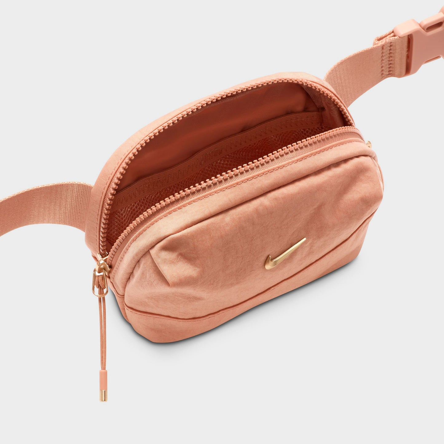 Nike Women's Aura Crossbody Bag (2L) / Gold