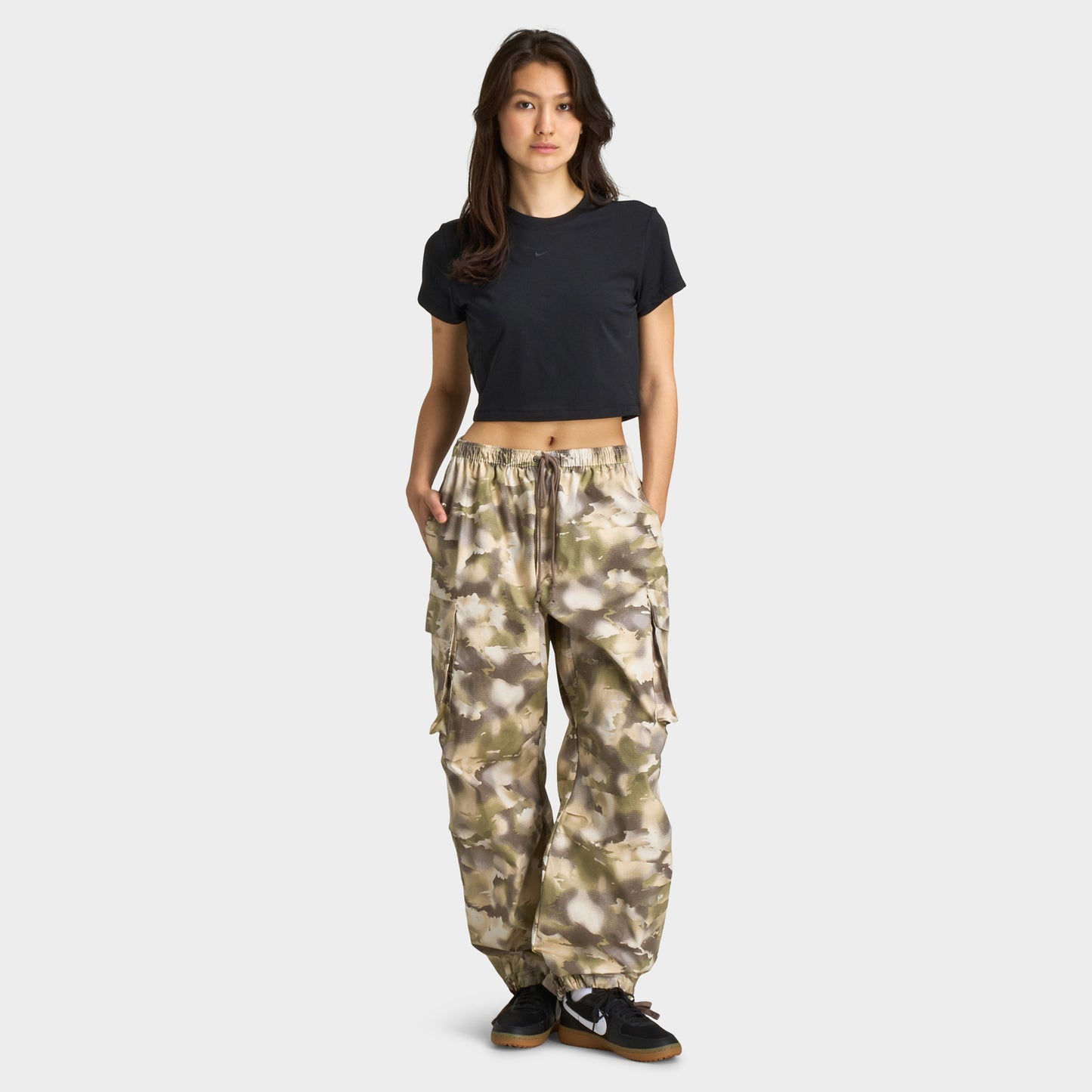 Nike Sportswear Women's Camo Cargo Pants Lt Orewood Brown / Sail