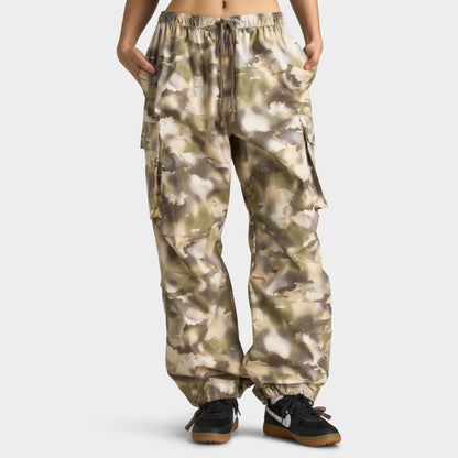 Nike Sportswear Women's Camo Cargo Pants Lt Orewood Brown / Sail