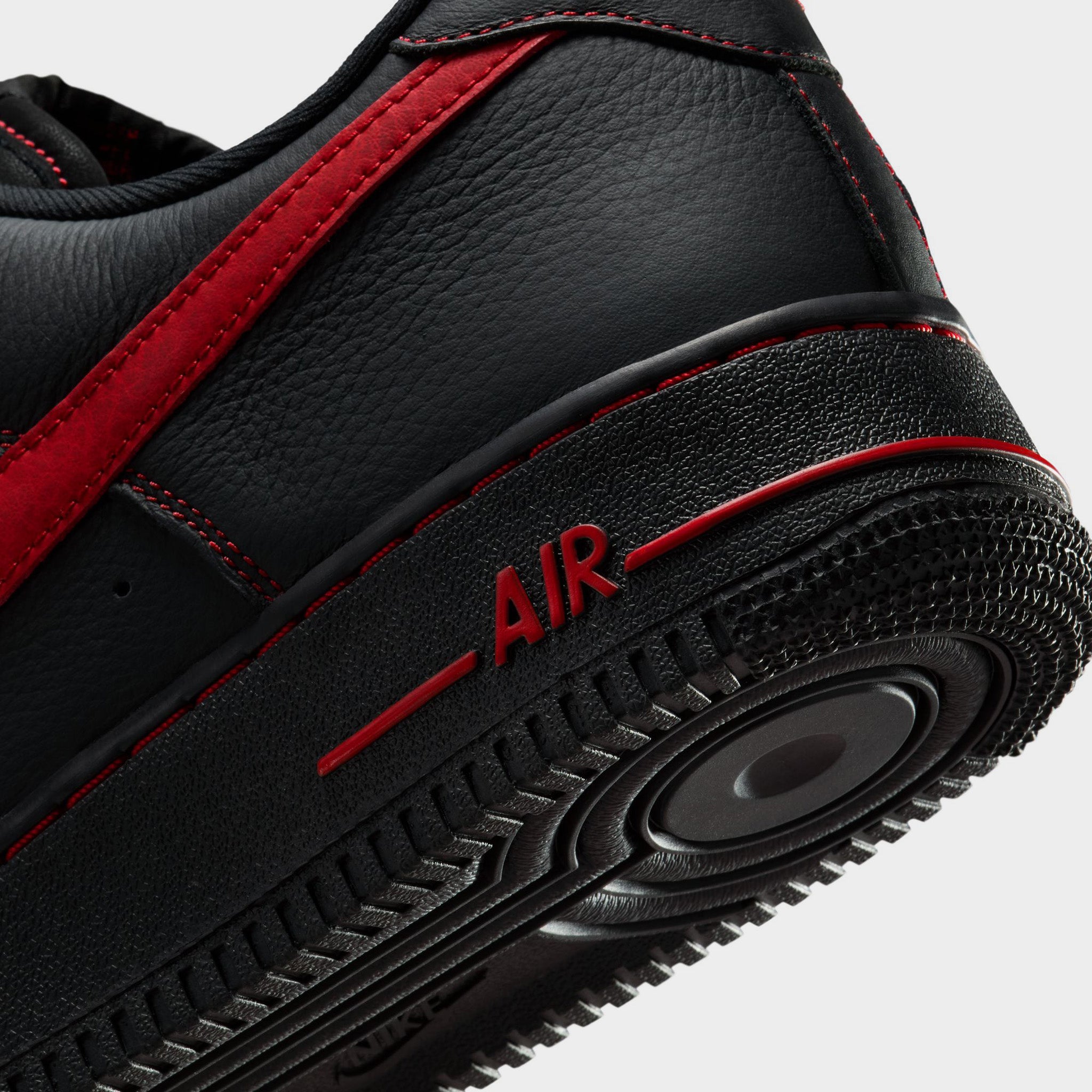 Nike Air Force Black / Red – JD Sports