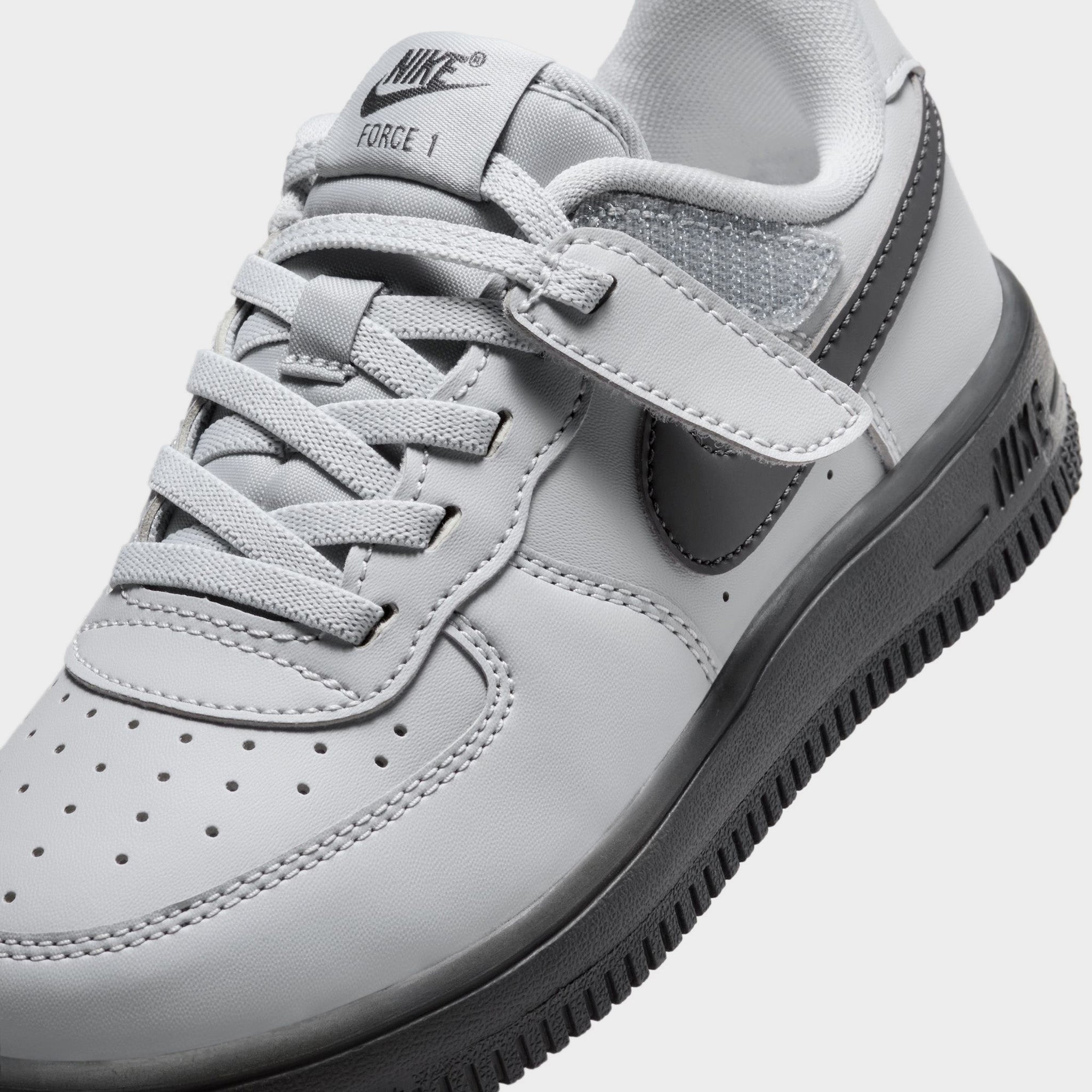 靴 Nike Air Force 1 Low \"Light Smoke Grey\" Nike Air Force 1 Low Light Smoke Grey White Sail Hyper Royal