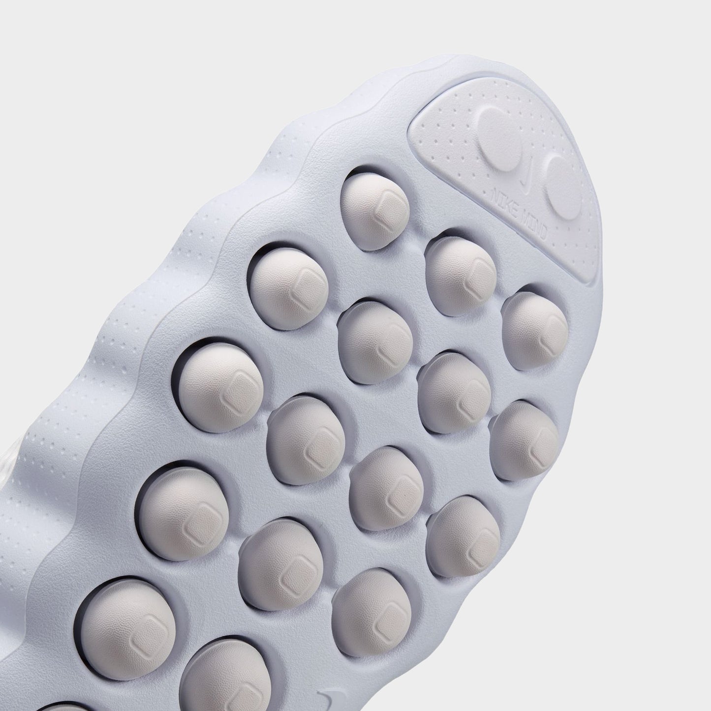 Nike Mind 002 White / Metallic Silver - Vast Grey