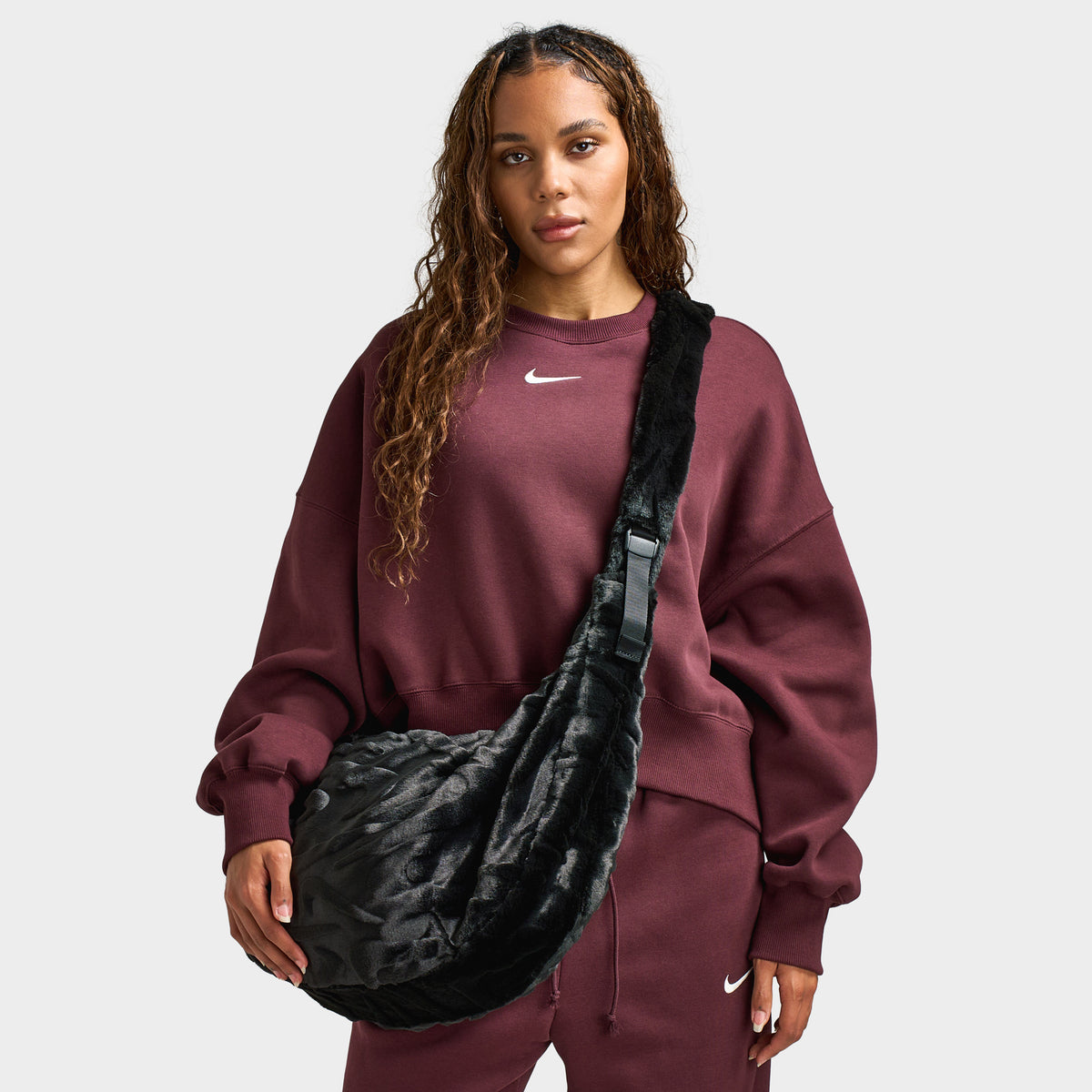 Nike Sportswear Sac souple FX Fourrure noire/Noir