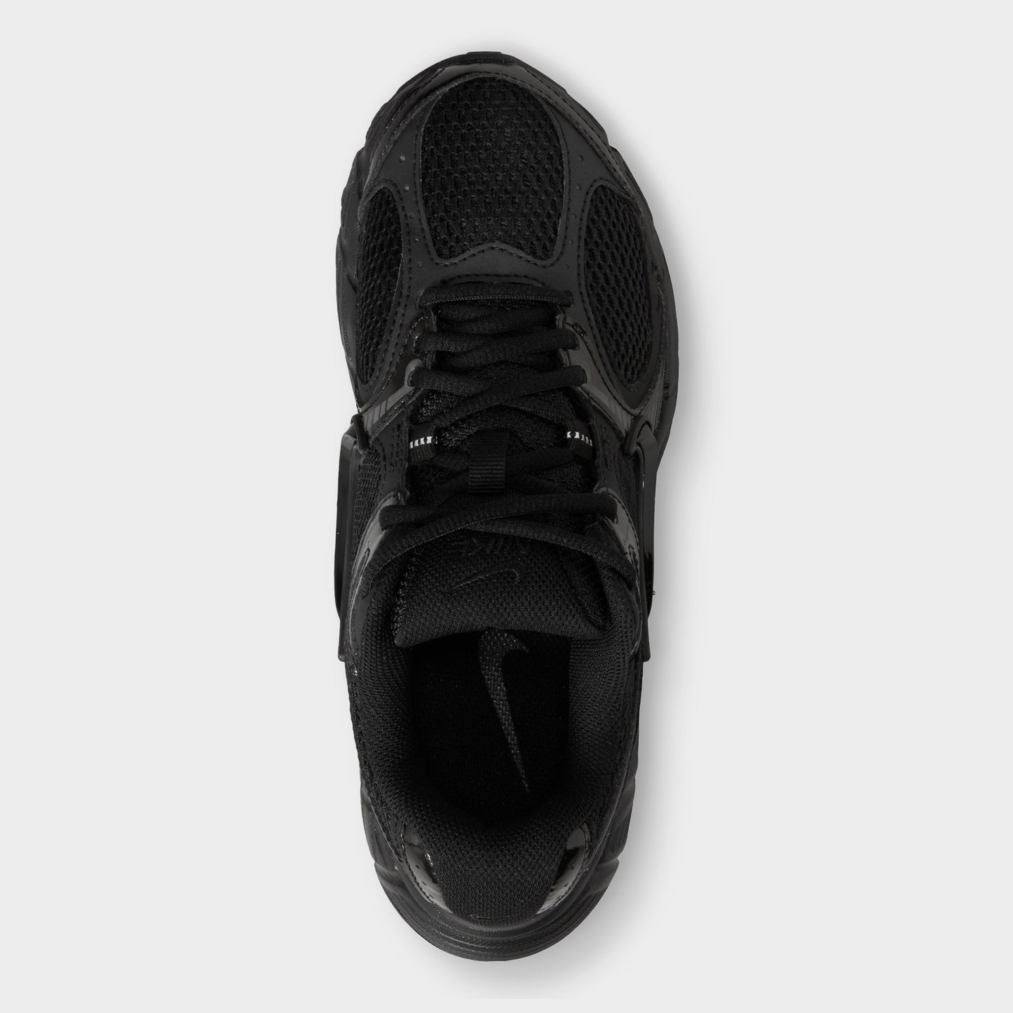 Nike Women's V5 RNR. Top view of black and anthracite sneaker showing black laces, padded collar and tonal upper.