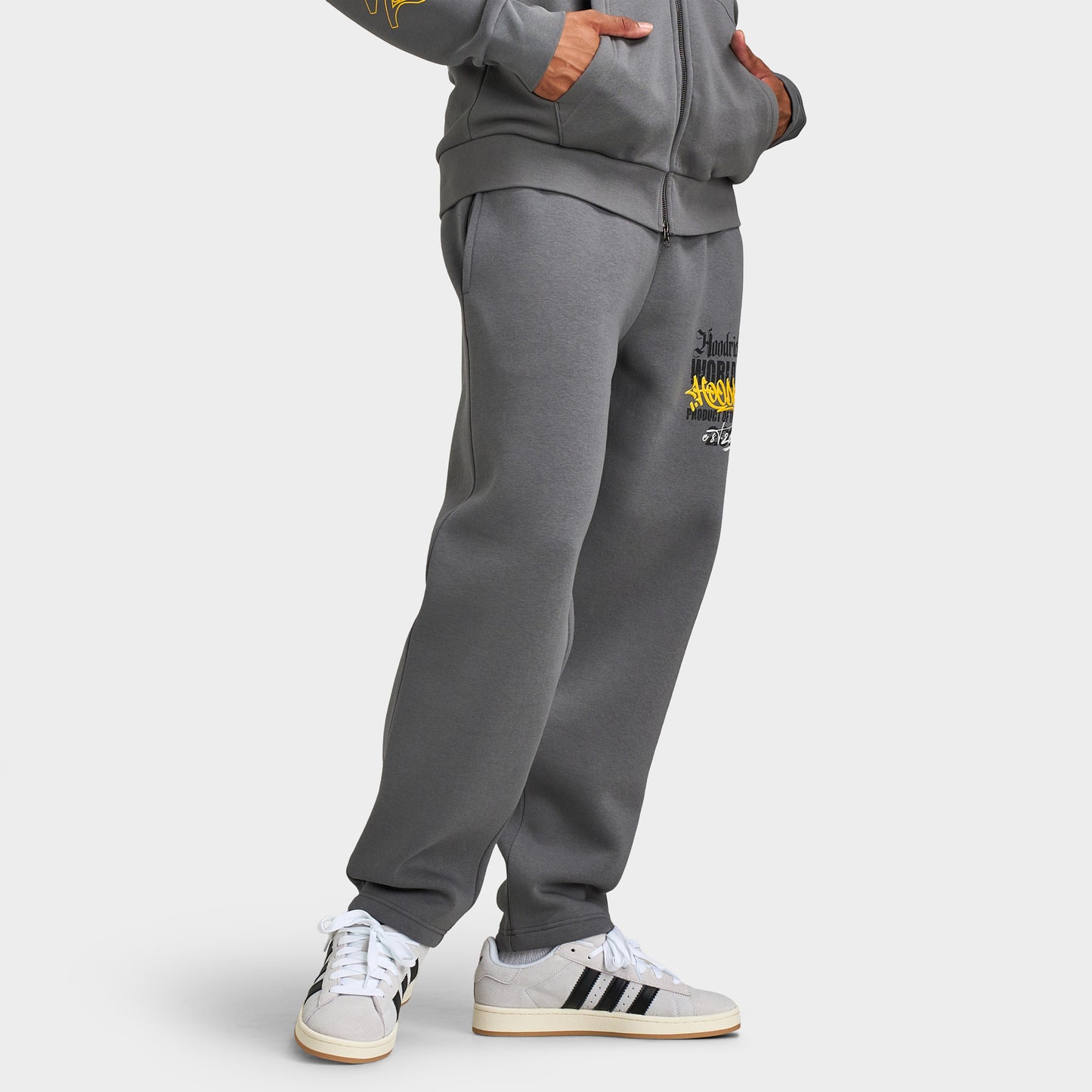 Hoodrich Stamp Tour V2 - Oversized Open Hem Jogger / Grey