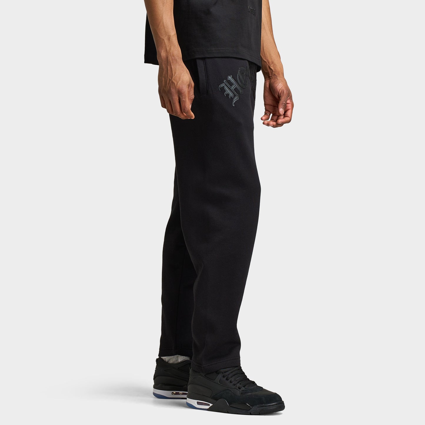 Hoodrich Inkline Oversized Open Hem Jogger / Black
