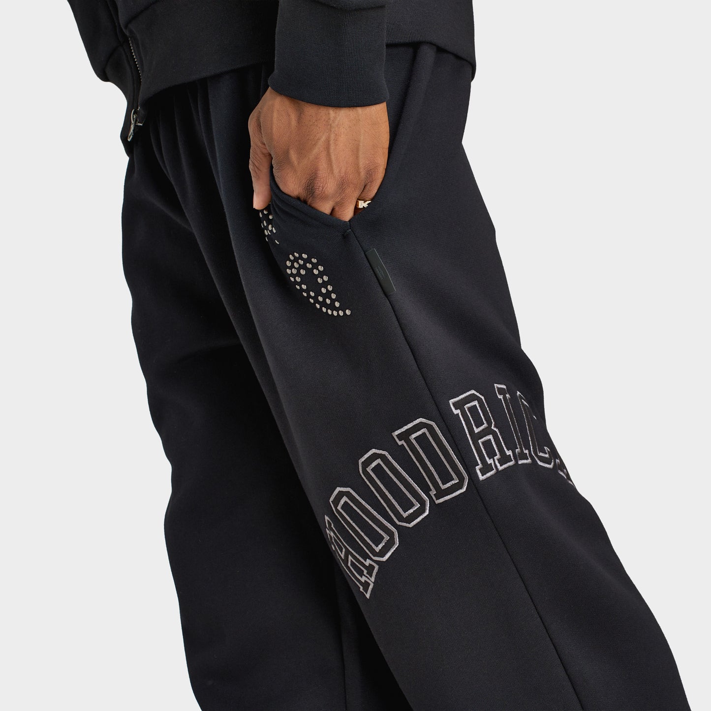 Hoodrich Eterno Paisley Oversized Open Hem Jogger / Black