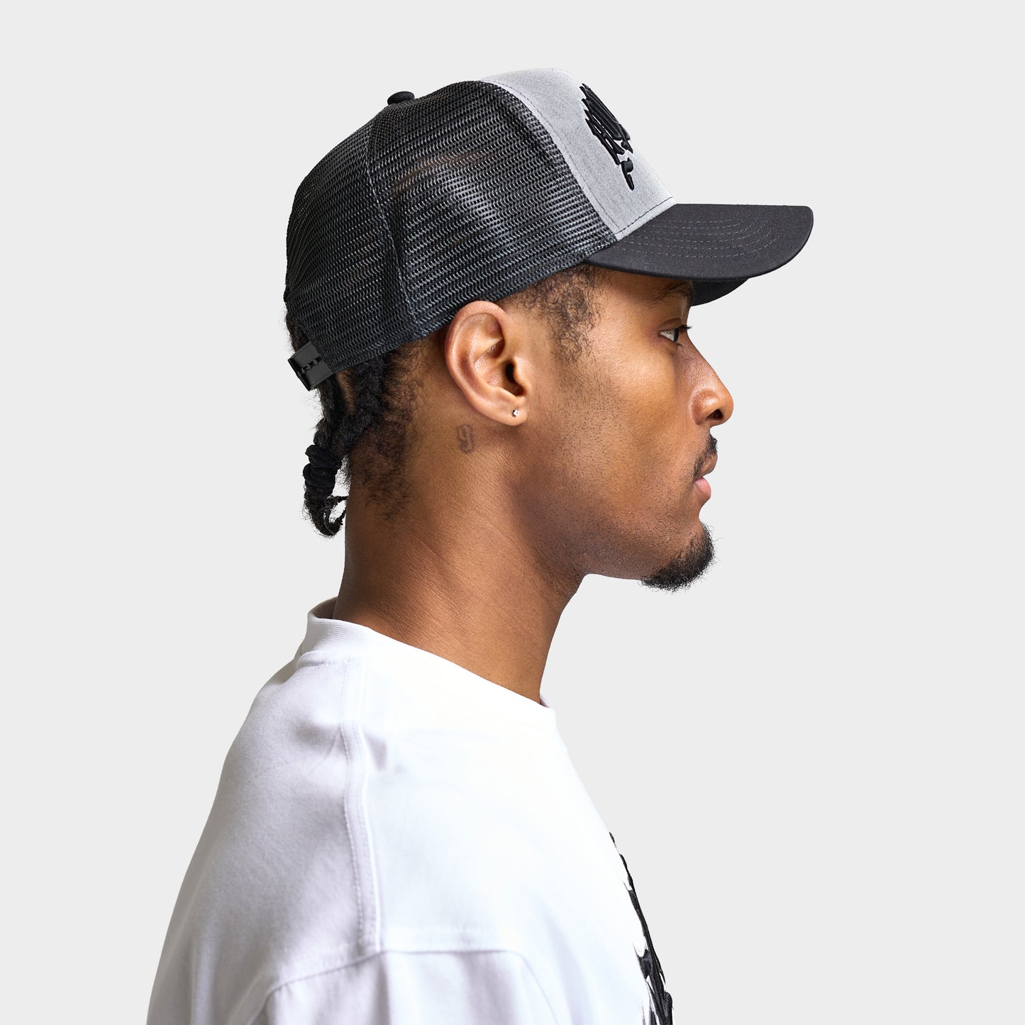 Hoodrich Casquette Trucker Ritual 5 Panneaux Gris / Noir - Blanc