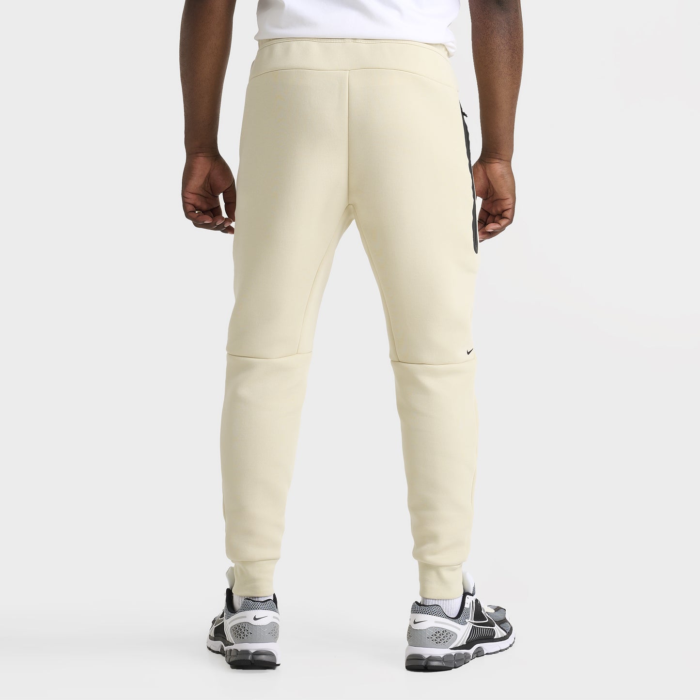 Nike Tech Fleece Joggers Light Khaki / Black