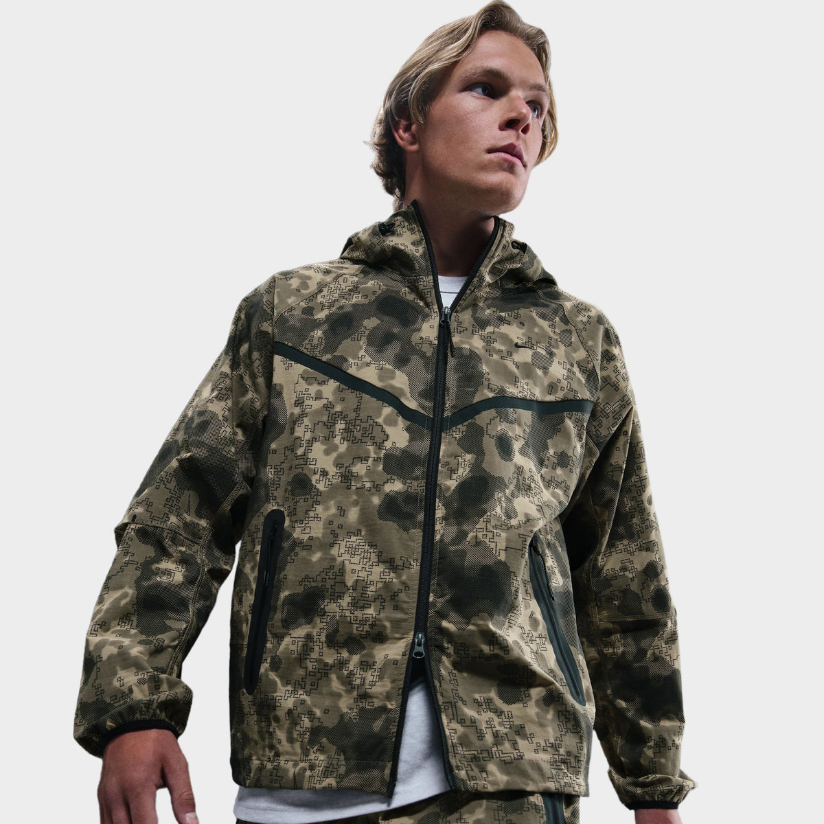 Nike Tech Hommes Dri-FIT Windrunner Surdimensionné Camouflage