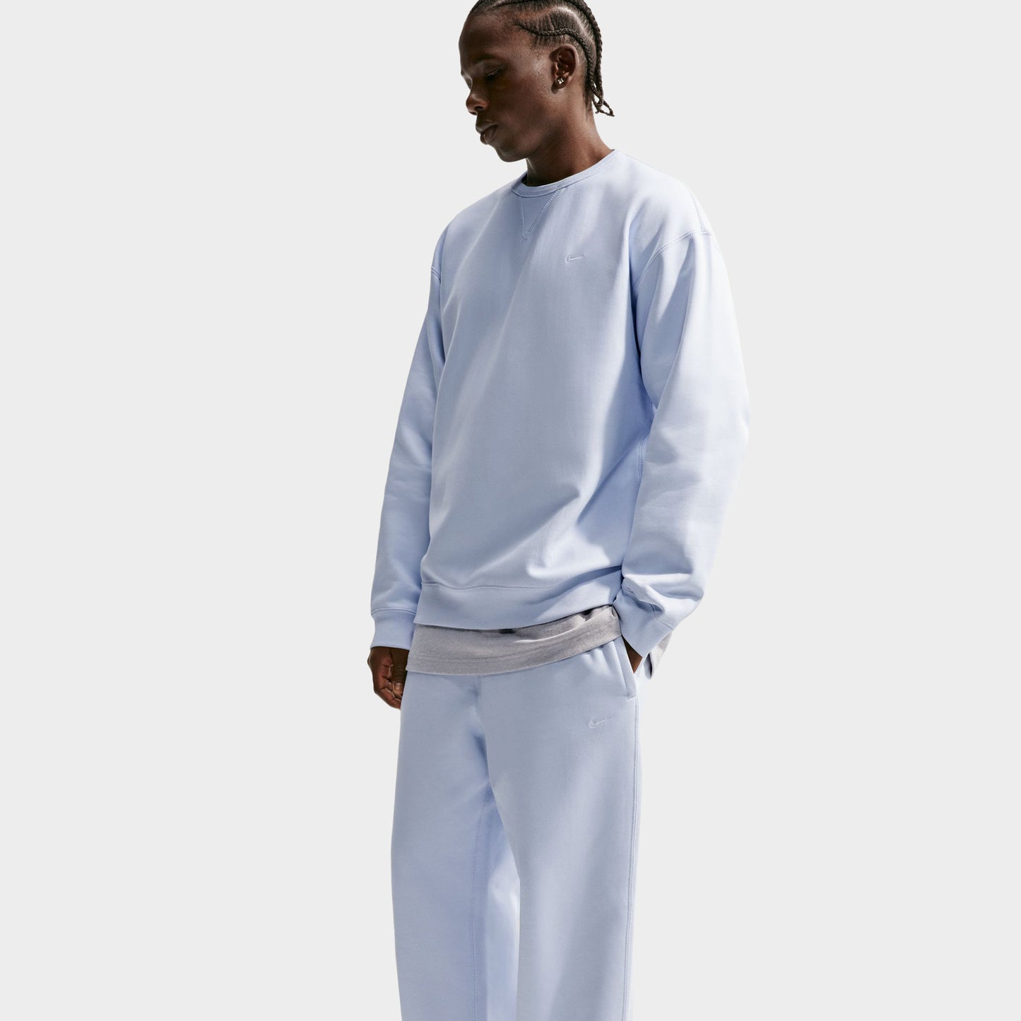 Nike Solo Swoosh Pantalon à ourlet ouvert / Gris football