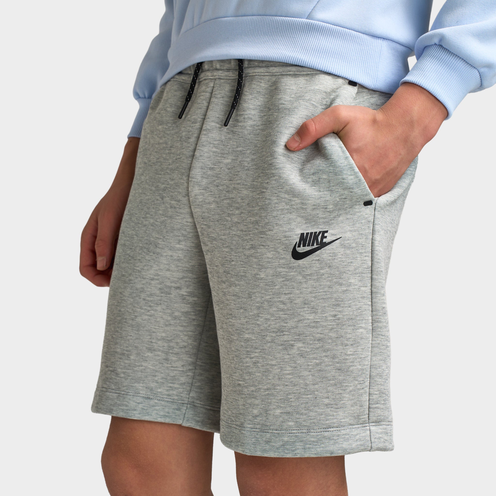 Nike Sportswear Juniors' Tech Fleece Shorts / Grey – JD Sports