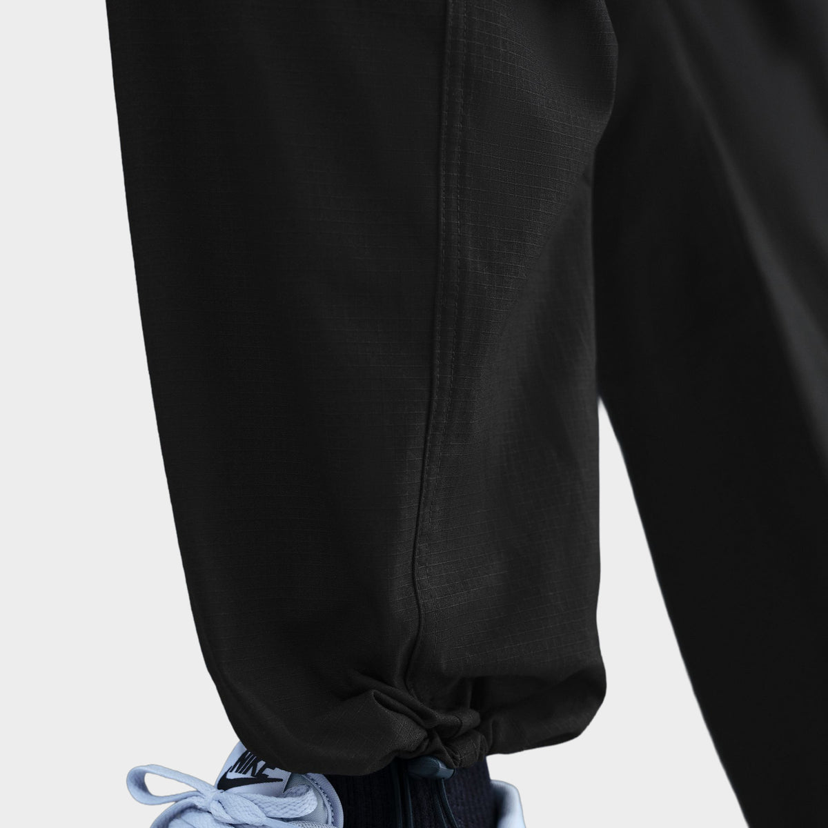 Nike Club Woven Cargo Pants / Black