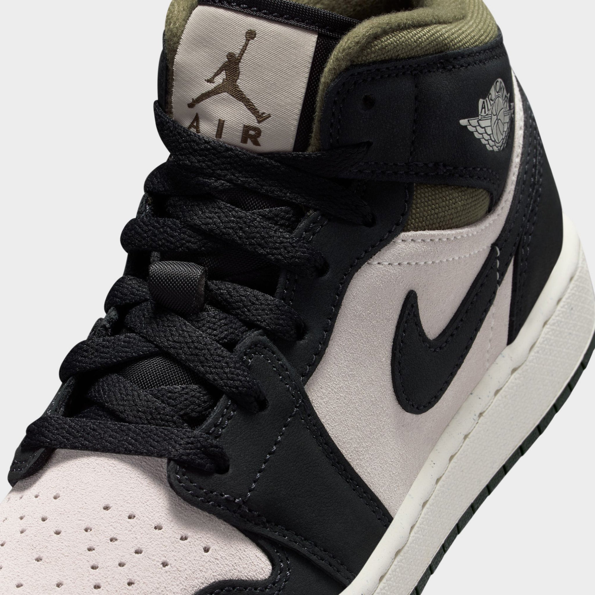 Jordan 1 Mid SE GS Light Orewood Brown / Off Noir - Medium Olive