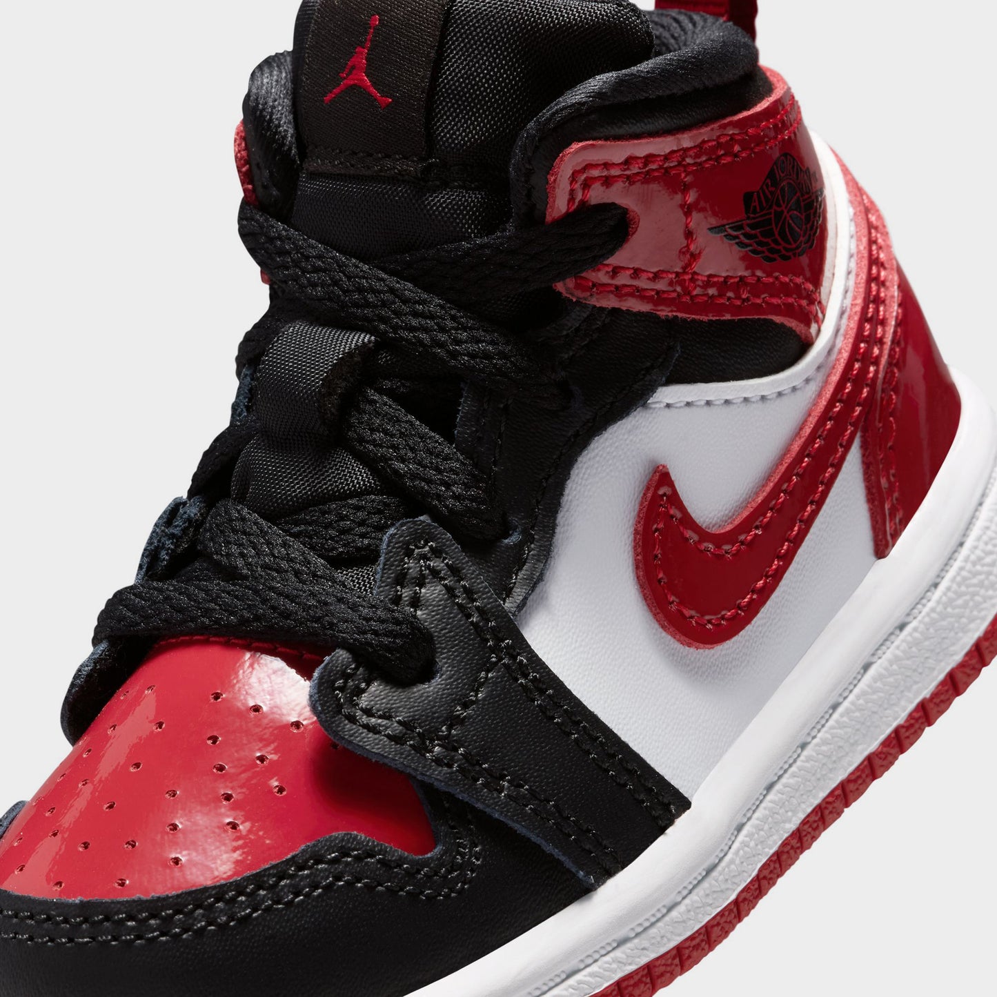 Jordan 1 Mid SE TD Noir / Rouge Varsity - Blanc