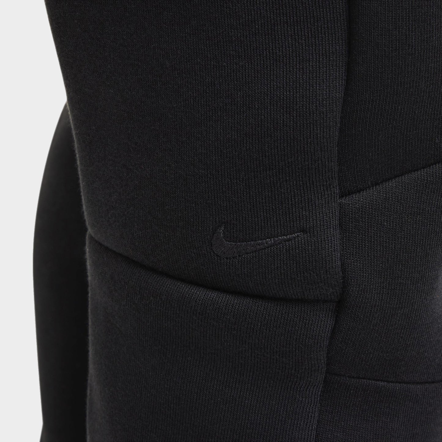 Nike Sportswear Junior Boys' Tech Fleece Jogger / Black