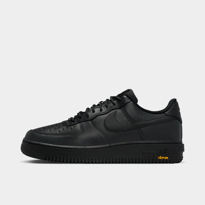 Nike Air Force 1 GTX « Gris foncé / Noir ». Magasinez les nouveautés pour hommes dès maintenant chez JD Sports.