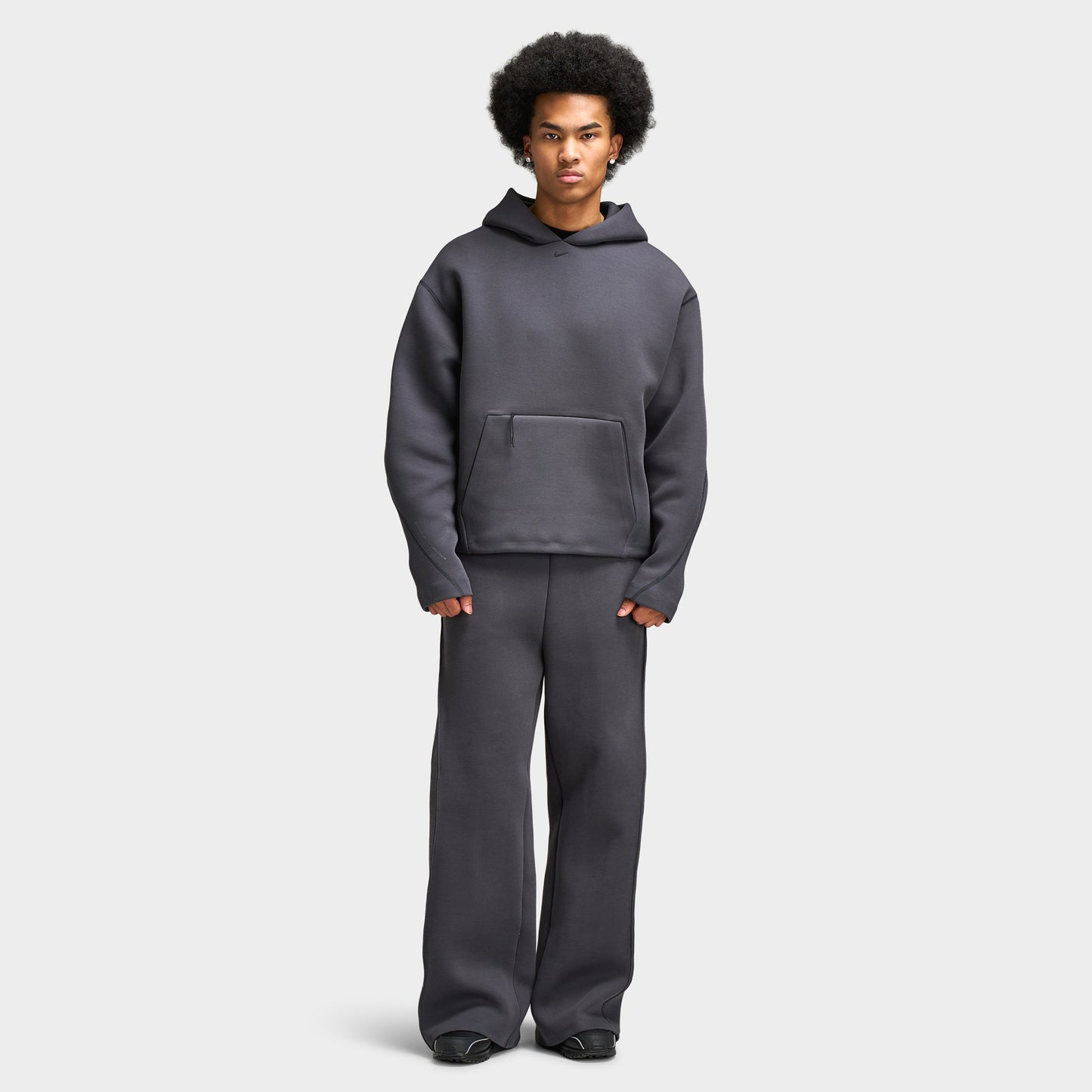 Nike Tech Fleece Loose-Fit Open Hem Pants / Anthracite