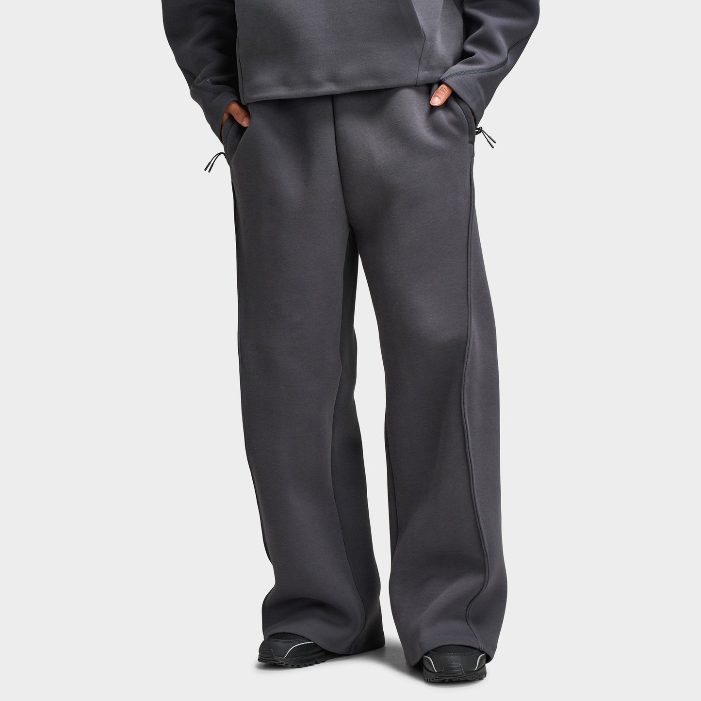 Nike Tech Fleece Loose-Fit Open Hem Pants / Anthracite