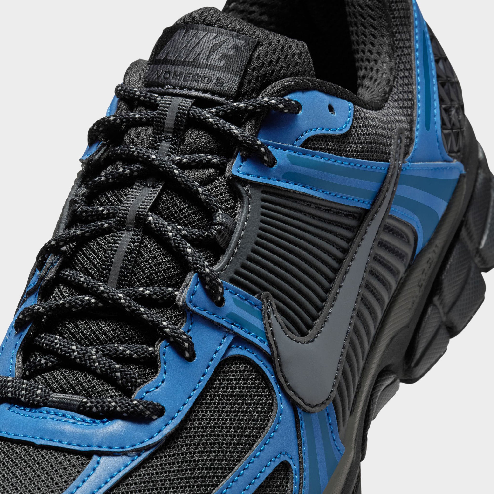 Nike Zoom Vomero 5 SE Black / Silver – JD Sports