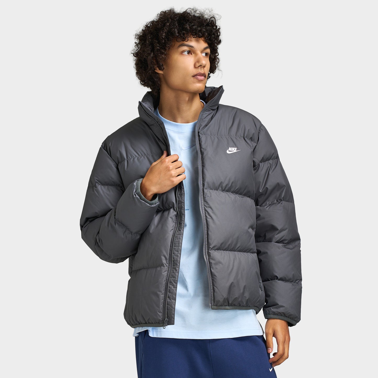 Nike Sportswear Club Hommes Therma-FIT Veste Puffer 650 Gris Fer / Blanc