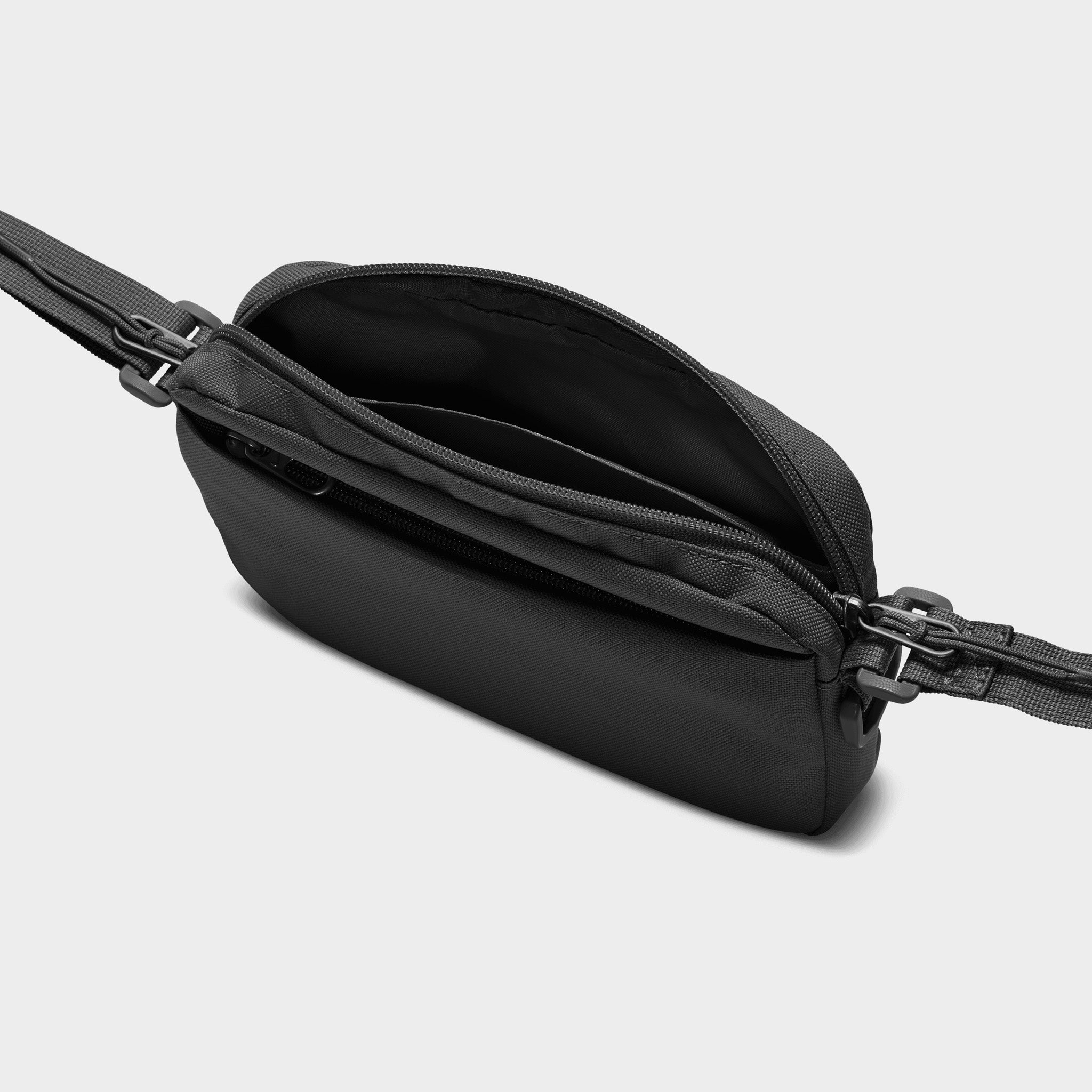 Nike Heritage Crossbody Bag 2.0 Black / White – JD Sports