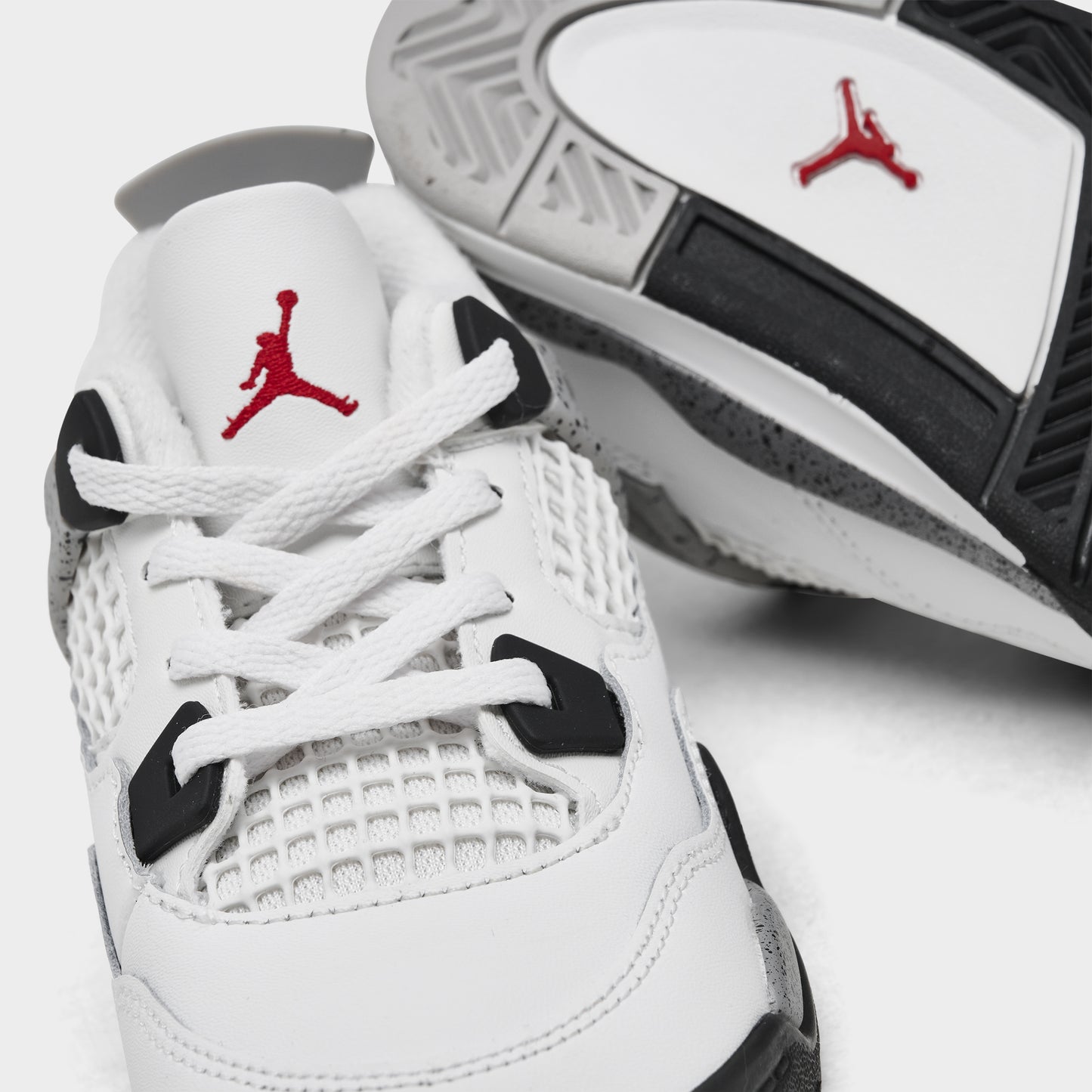 Jordan 4 Retro OG TD Summit White / Fire Red - Cement Grey