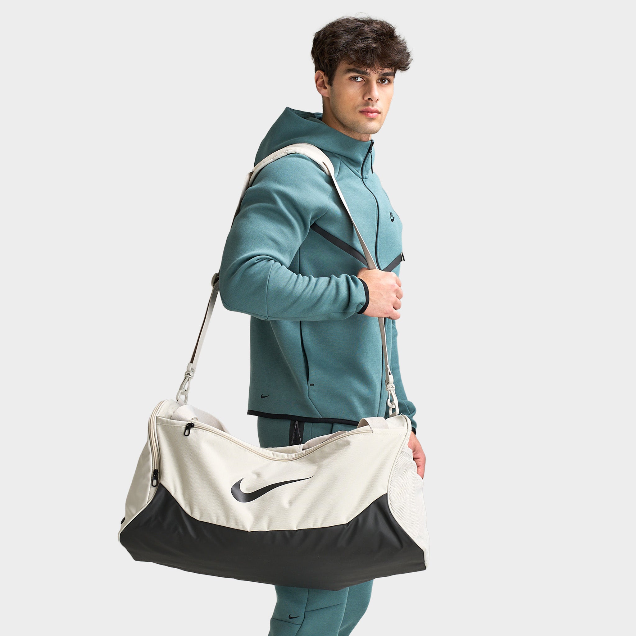 Nike Brasilia Medium Duffel Bag X Light Bone / Black – JD Sports