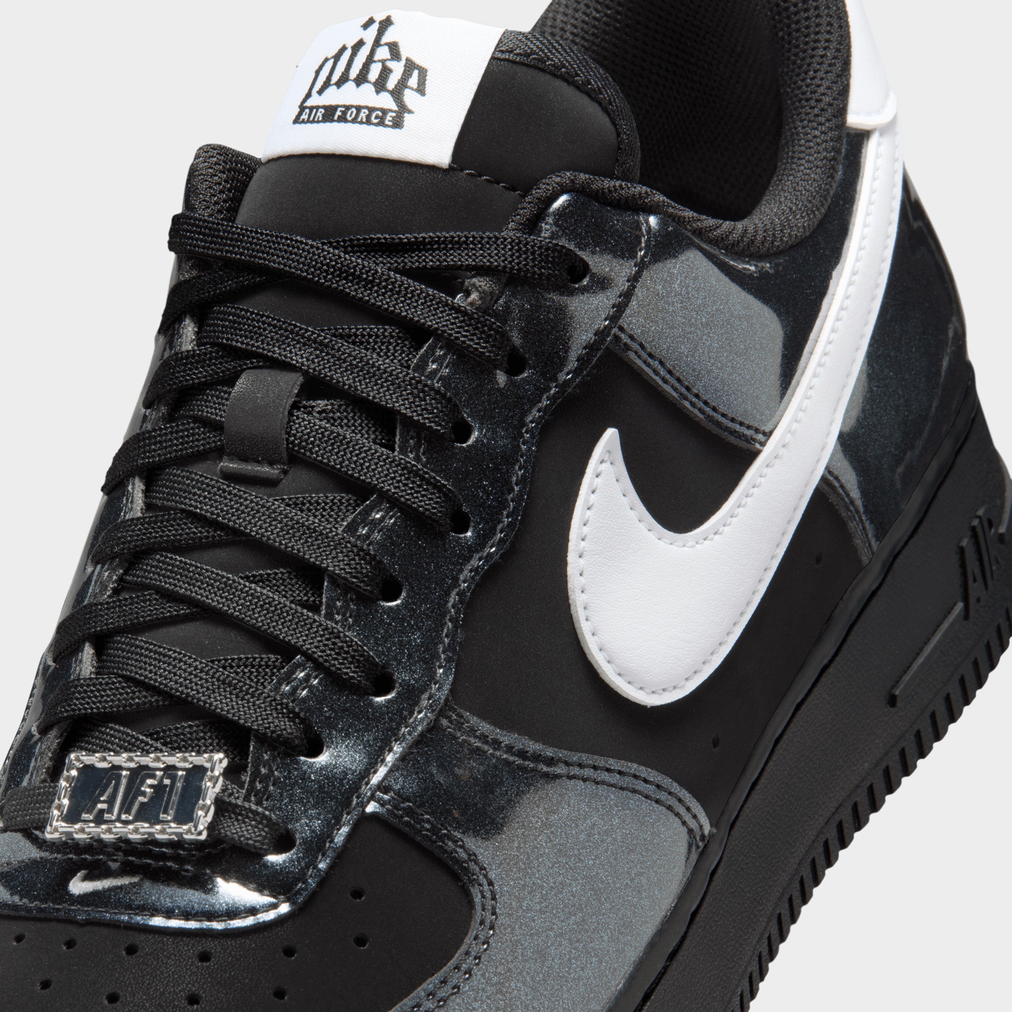 エアブロア Nike Air Force 1 '07 LV8 Black / White – JD Sports