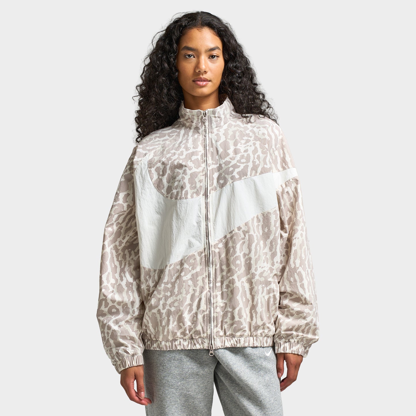 Nike Sportswear Women's Trend Woven HBR All over Print Jacket College Grey / Sail