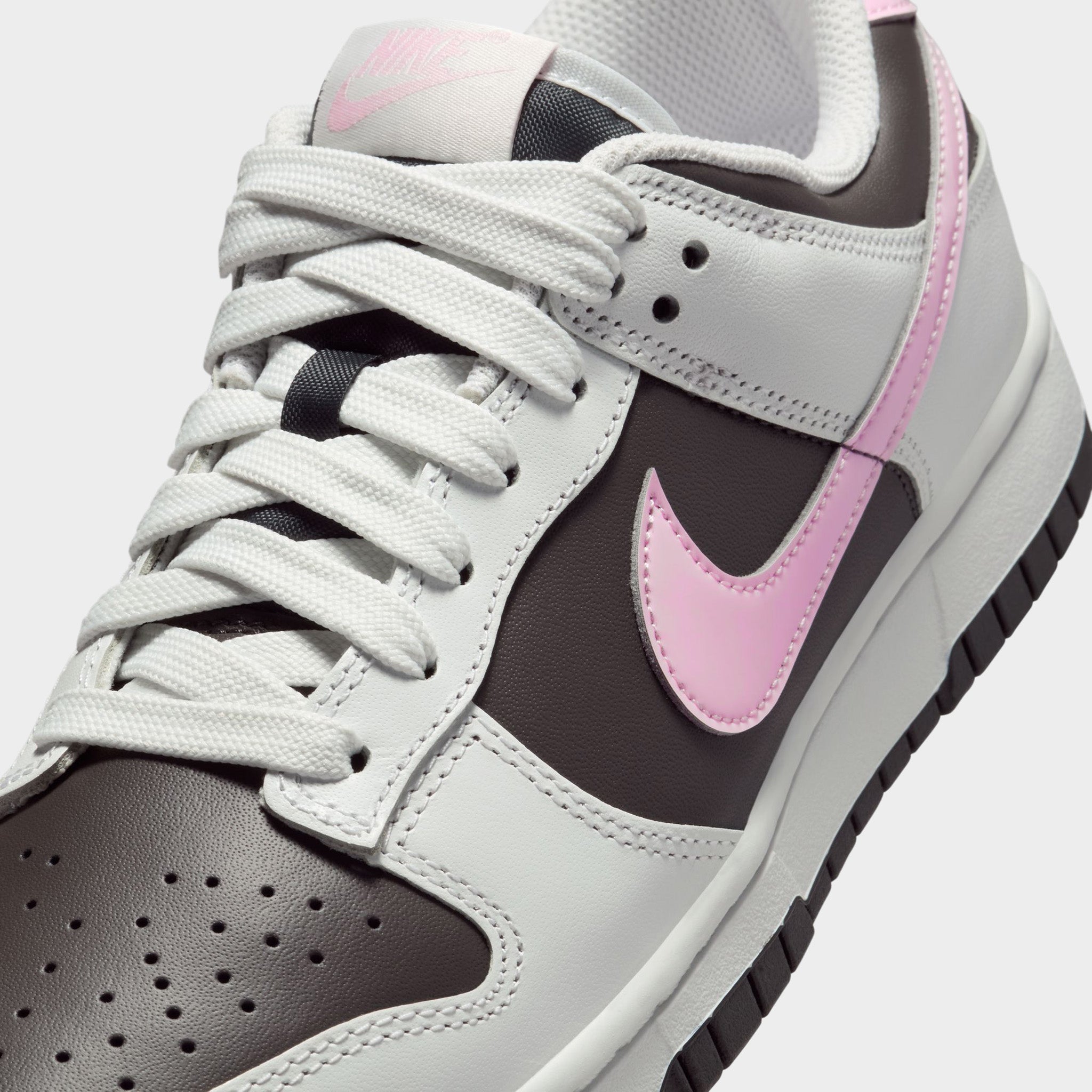 Nike Women's Dunk Low Summit White / Pink Foam - Medium Ash – JD