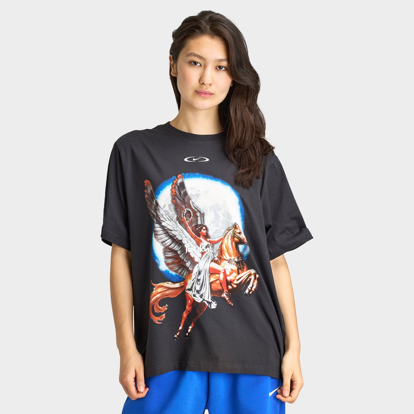 Nike Sportswear Femmes Essentiels « Boyfriend Soaring » T-Shirt Off Noir / Blanc